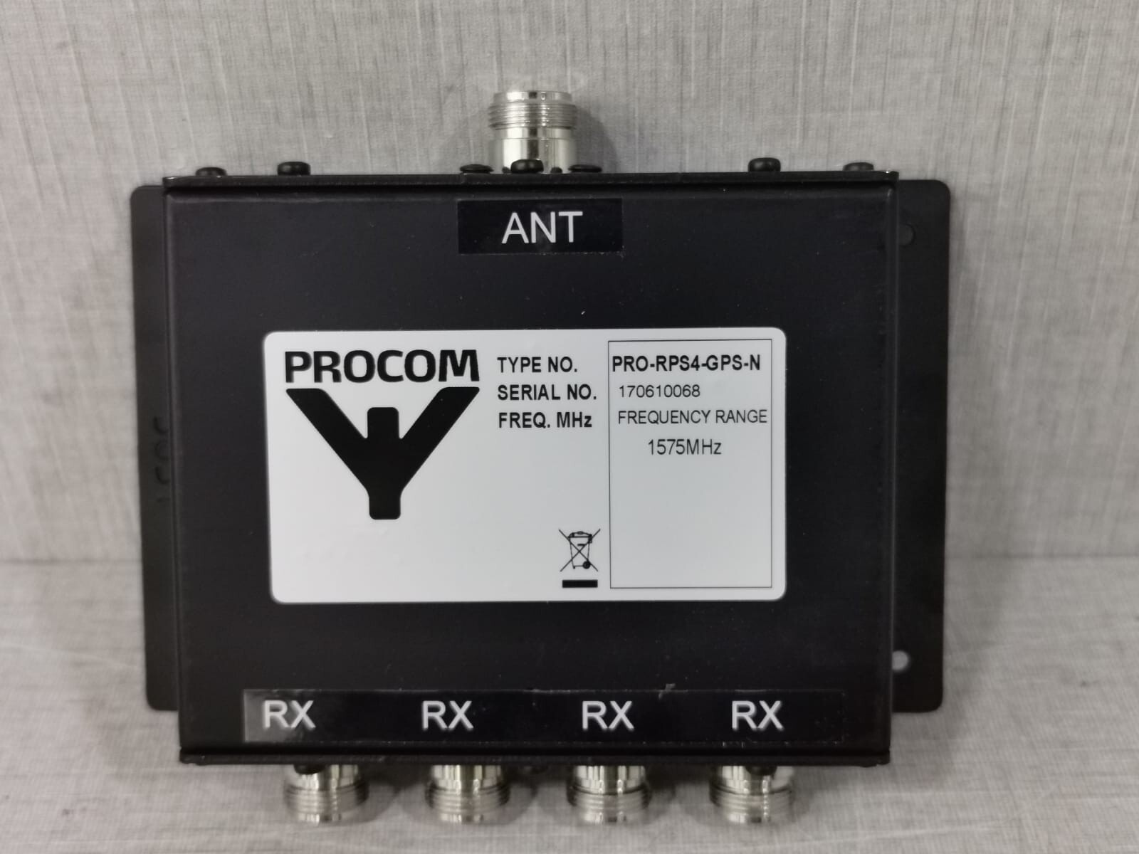 PROCOM PRO-RPS-4-GPS-N PROCOM PRO-RPS-4-GPS-N Receiver Multicouplers 3