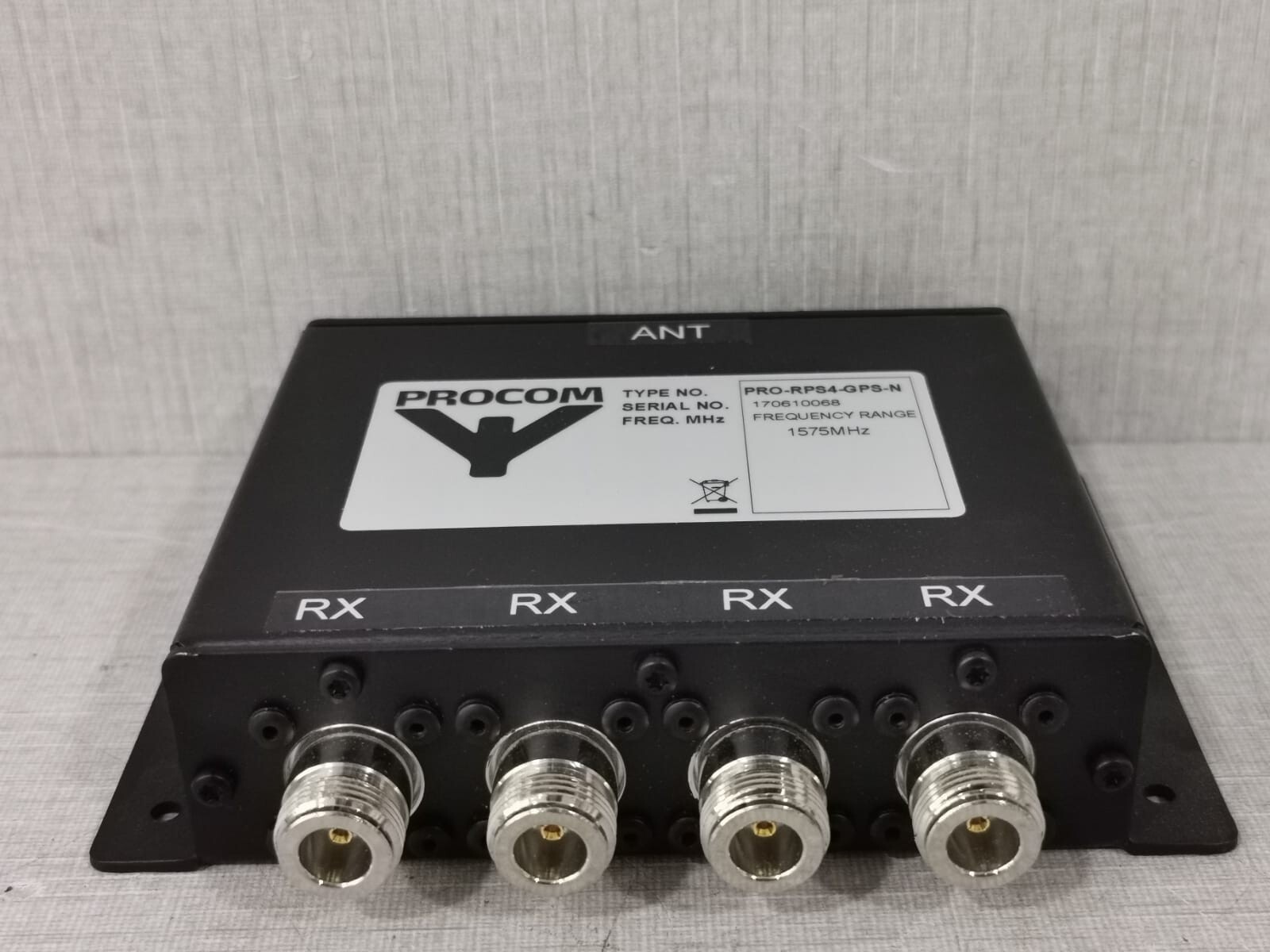 PROCOM PRO-RPS-4-GPS-N PROCOM PRO-RPS-4-GPS-N Receiver Multicouplers 5