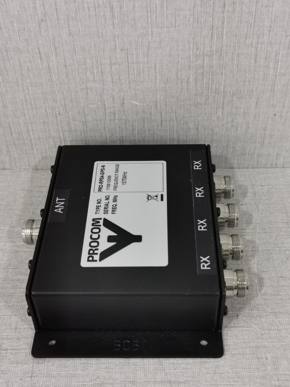 PROCOM PRO-RPS-4-GPS-N PROCOM PRO-RPS-4-GPS-N Receiver Multicouplers 7