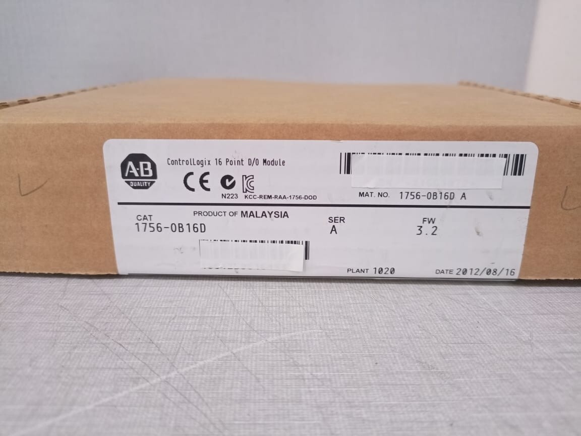 Rockwell Automation 1756-0B16D ALLEN BRADLEY 1756-0B16D SER A FW 3.2 ControlLogix 16 Point D/O Module 2