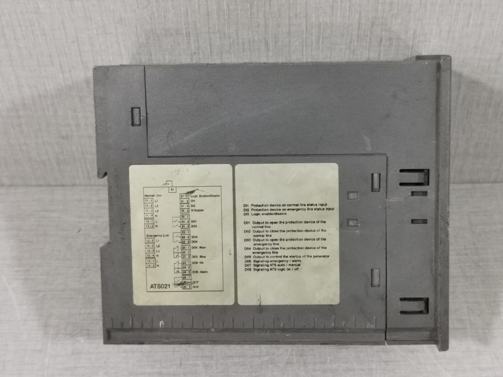 ABB ATS021 ABB ATS021 AUTOMATIC TRANSFER SWITCH -SWITCHING CONTROLLER DUAL SUPPLY GENERATOR 7