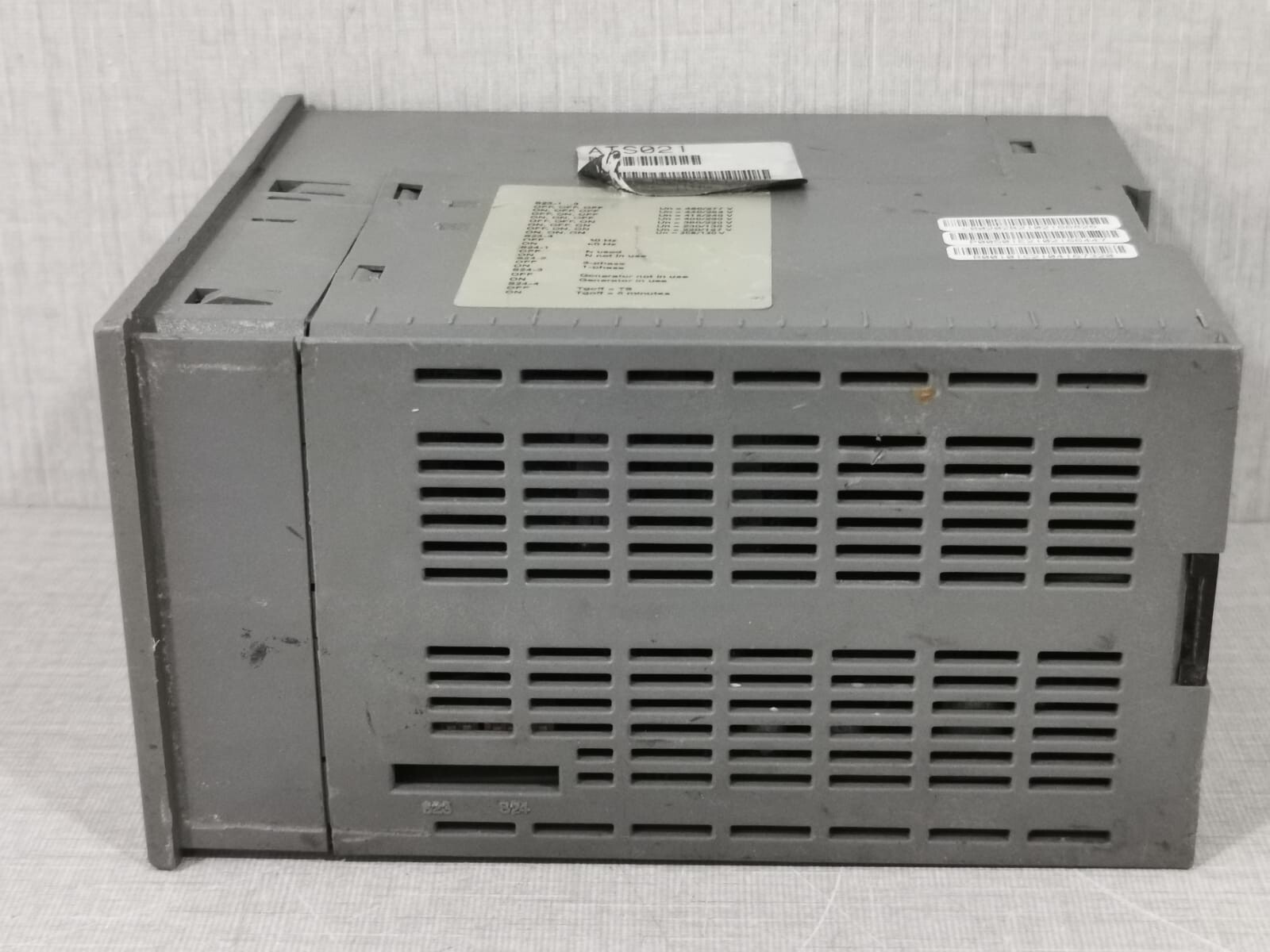 ABB ATS021 ABB ATS021 AUTOMATIC TRANSFER SWITCH -SWITCHING CONTROLLER DUAL SUPPLY GENERATOR 9