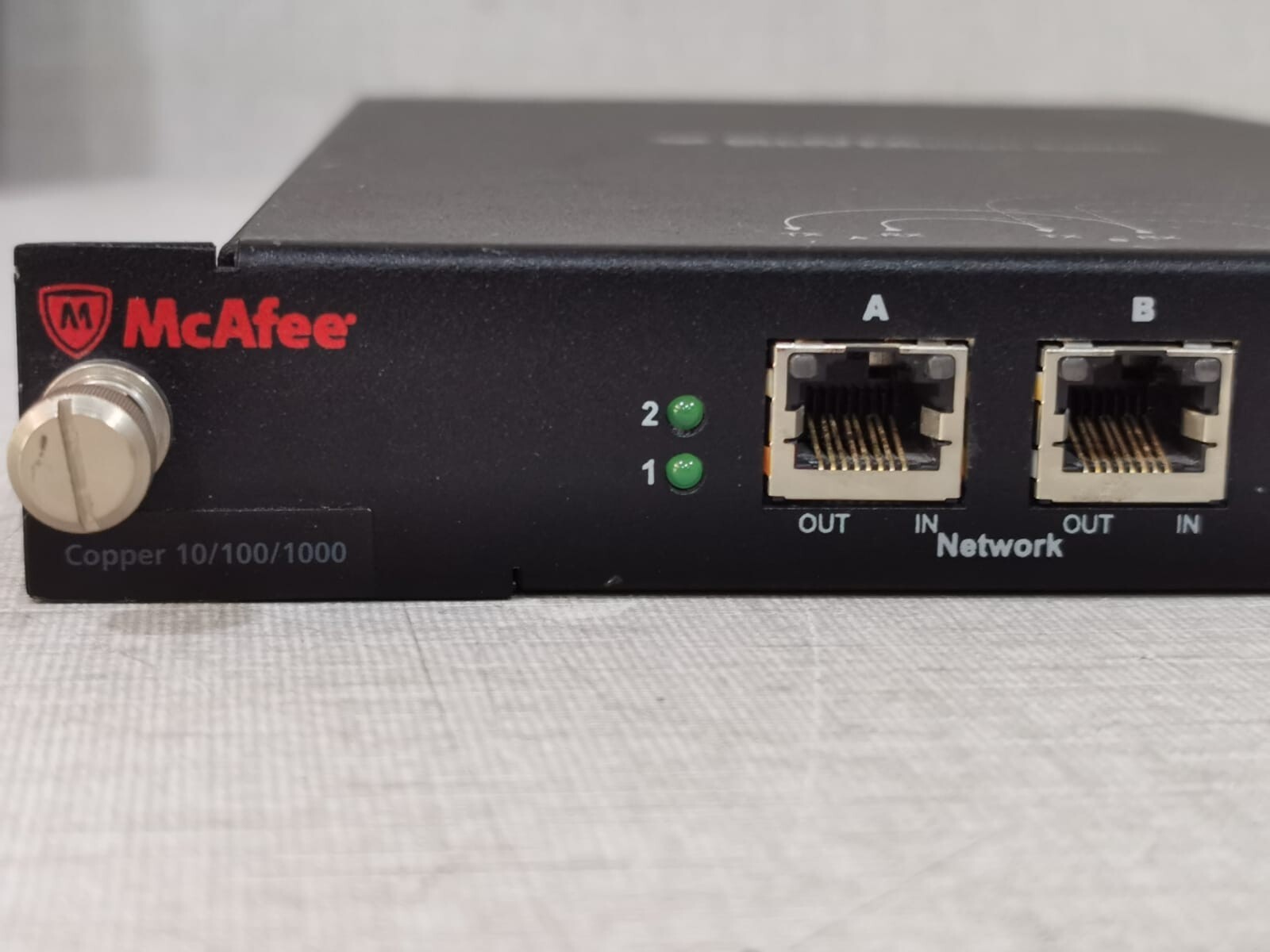 McAfee® 10/100/1000 McAfee Active Failopen Switch Copper 10/100/1000 2