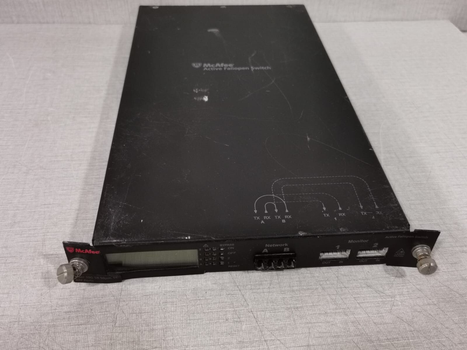 McAfee® SR-50 McAfee Active Fail Open Switch Fiber 10G SR 50μm, LC XFP Ports 10