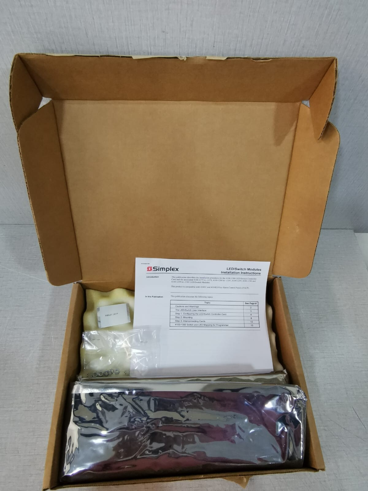 Simplex 4100-1275 Simplex 4100-1275 HOA IBC MOD/24 Switch/24WH LED Part No. 0743816 2