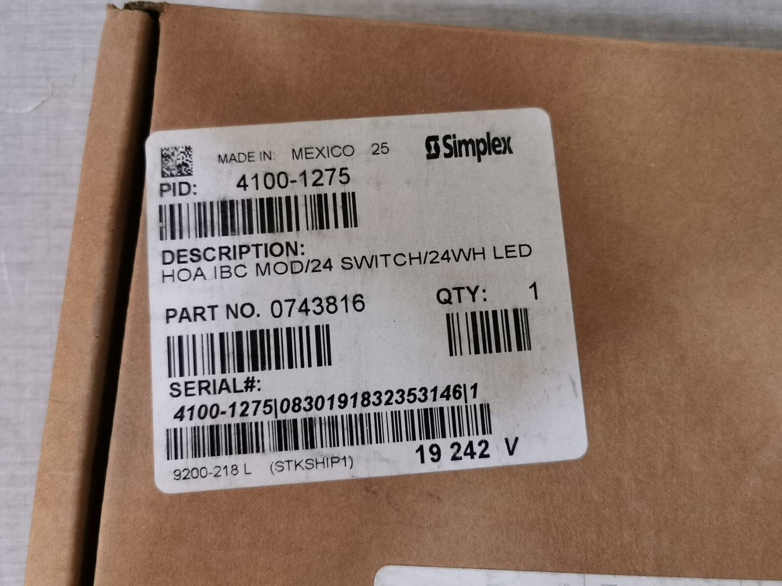 Simplex 4100-1275 Simplex 4100-1275 HOA IBC MOD/24 Switch/24WH LED Part No. 0743816 10