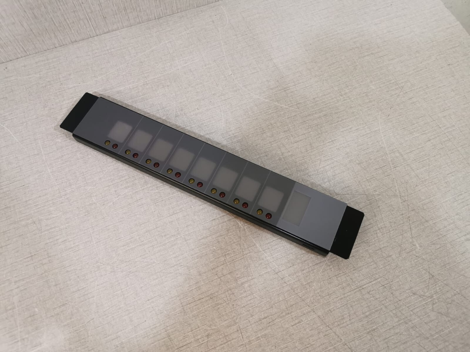 Simplex 4100-1277 Simplex 4100-1277 | 16 Red/Yellow Pluggable LED Module | Part No. 742-983 7