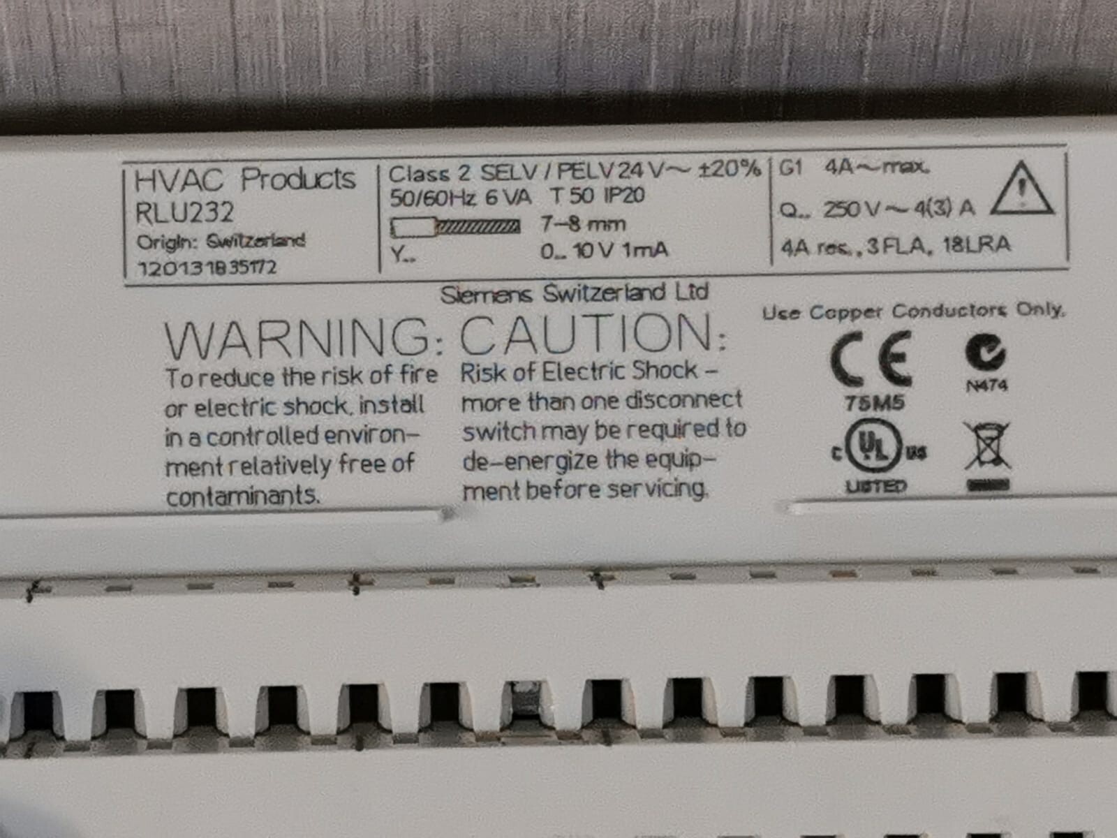 Siemens RLU232 Siemens RLU232 2V 50-60HZ Universal Controller 5