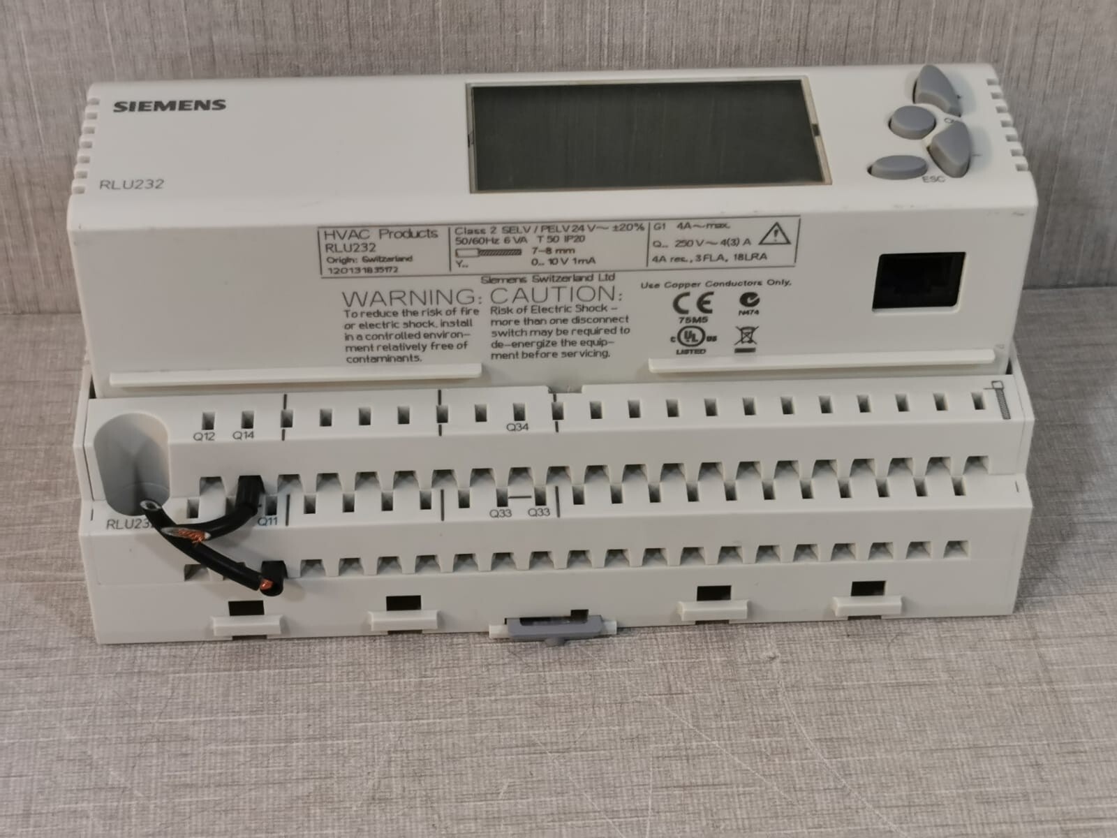 Siemens RLU232 Siemens RLU232 2V 50-60HZ Universal Controller 6