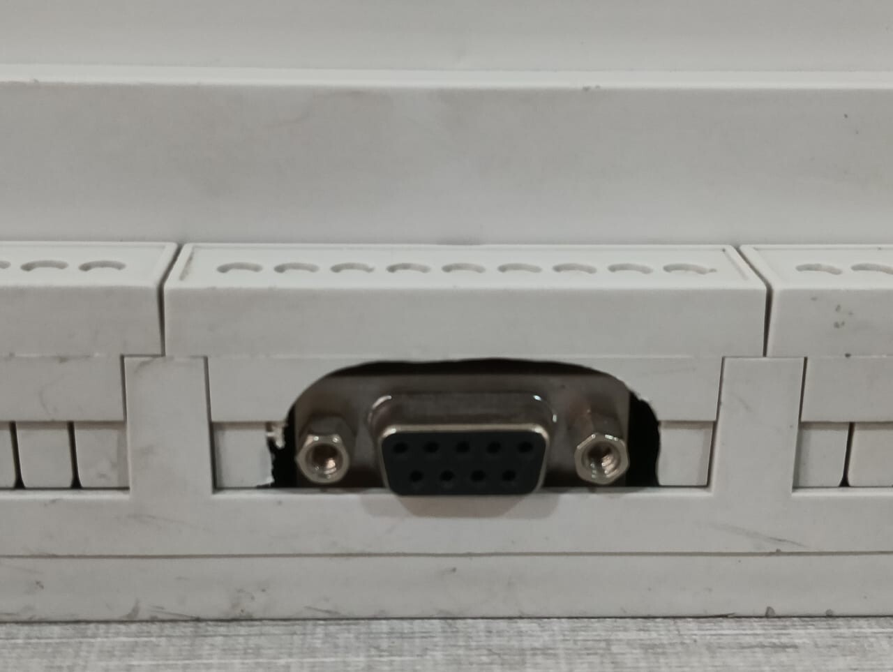 GE DATA-S TM Technologie DATA-S Easy Monitoring System for Emergency Lightning 7