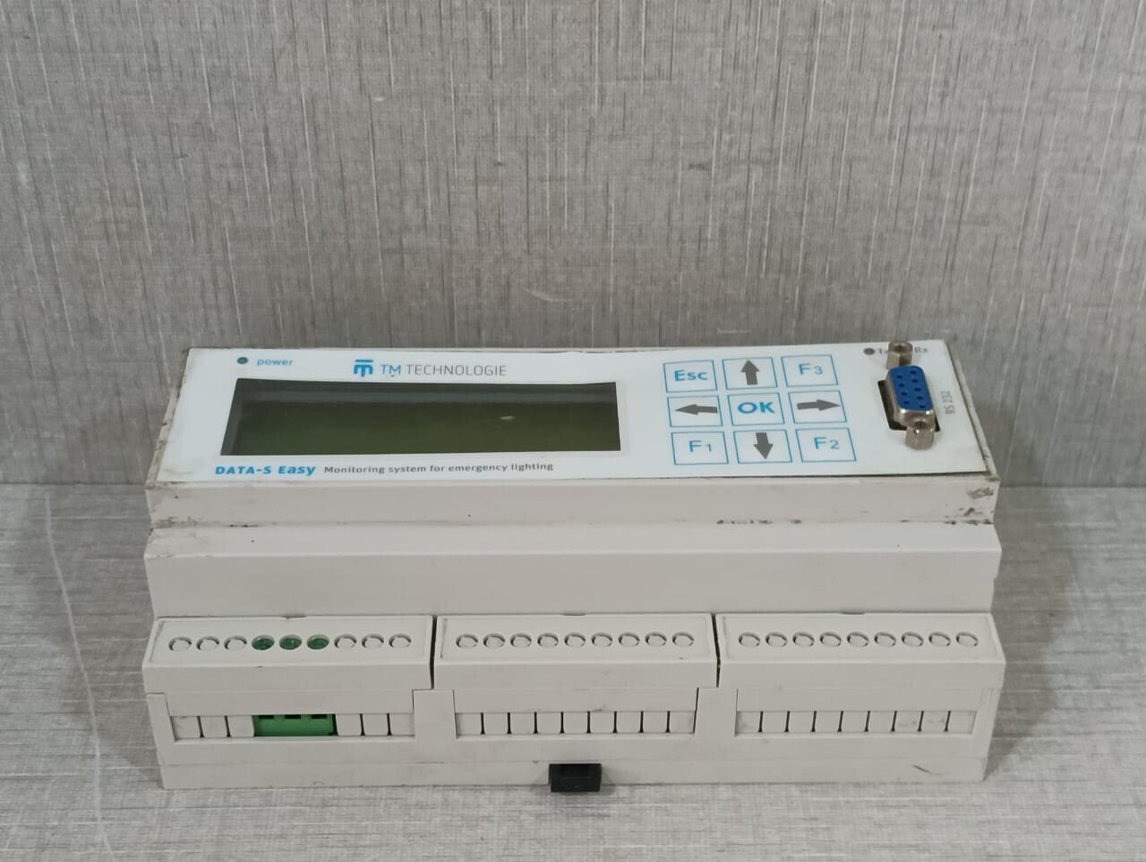 GE DATA-S TM Technologie DATA-S Easy Monitoring System for Emergency Lightning 10