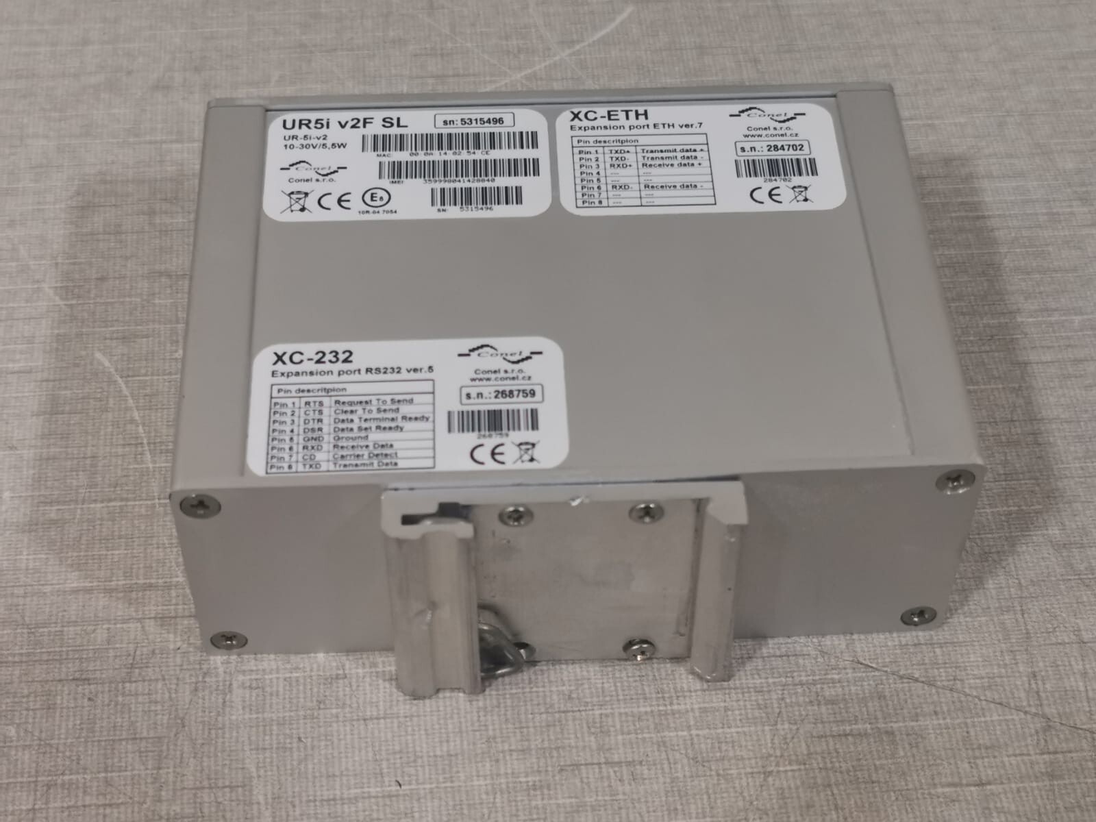 CONEL UR5i v2F SL CONEL UR5i v2F SL Networking Device 8