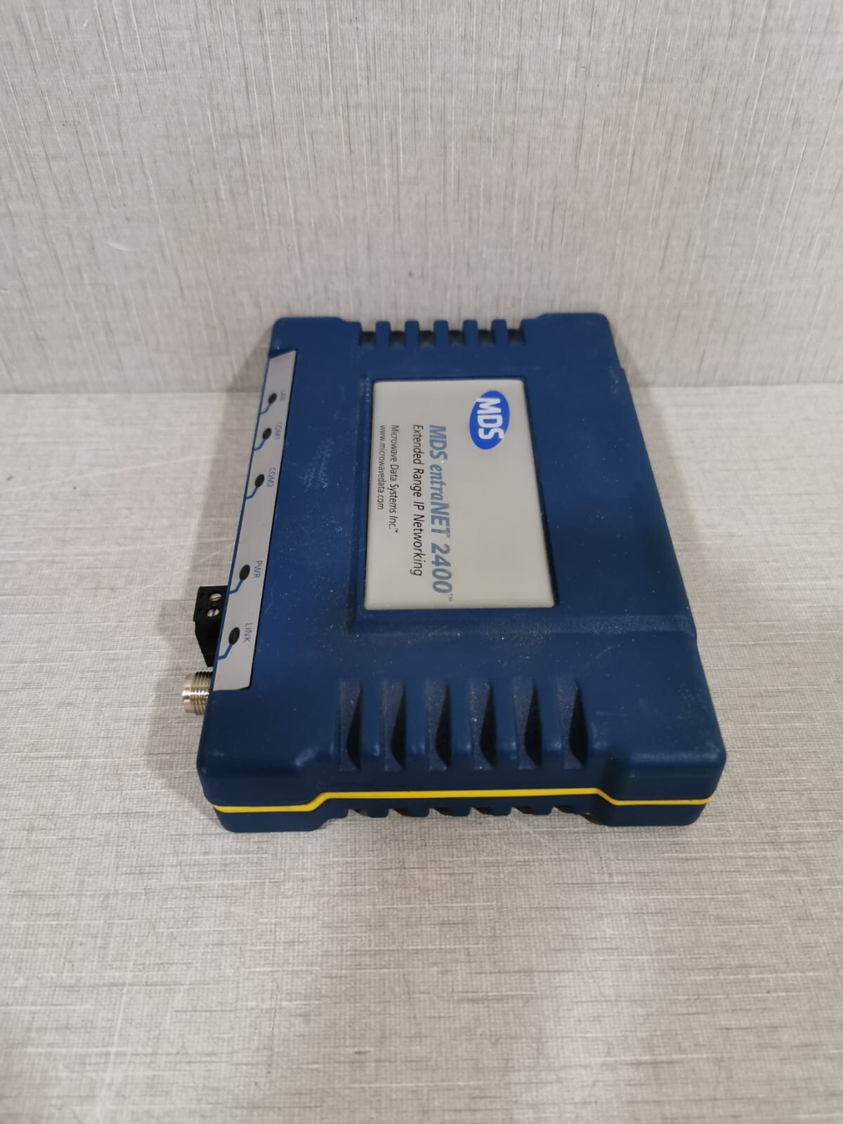 MDS 2.4 MDS EntraNET 2.4 Extended Range IP Networking Access Point EntraNET 2400 9