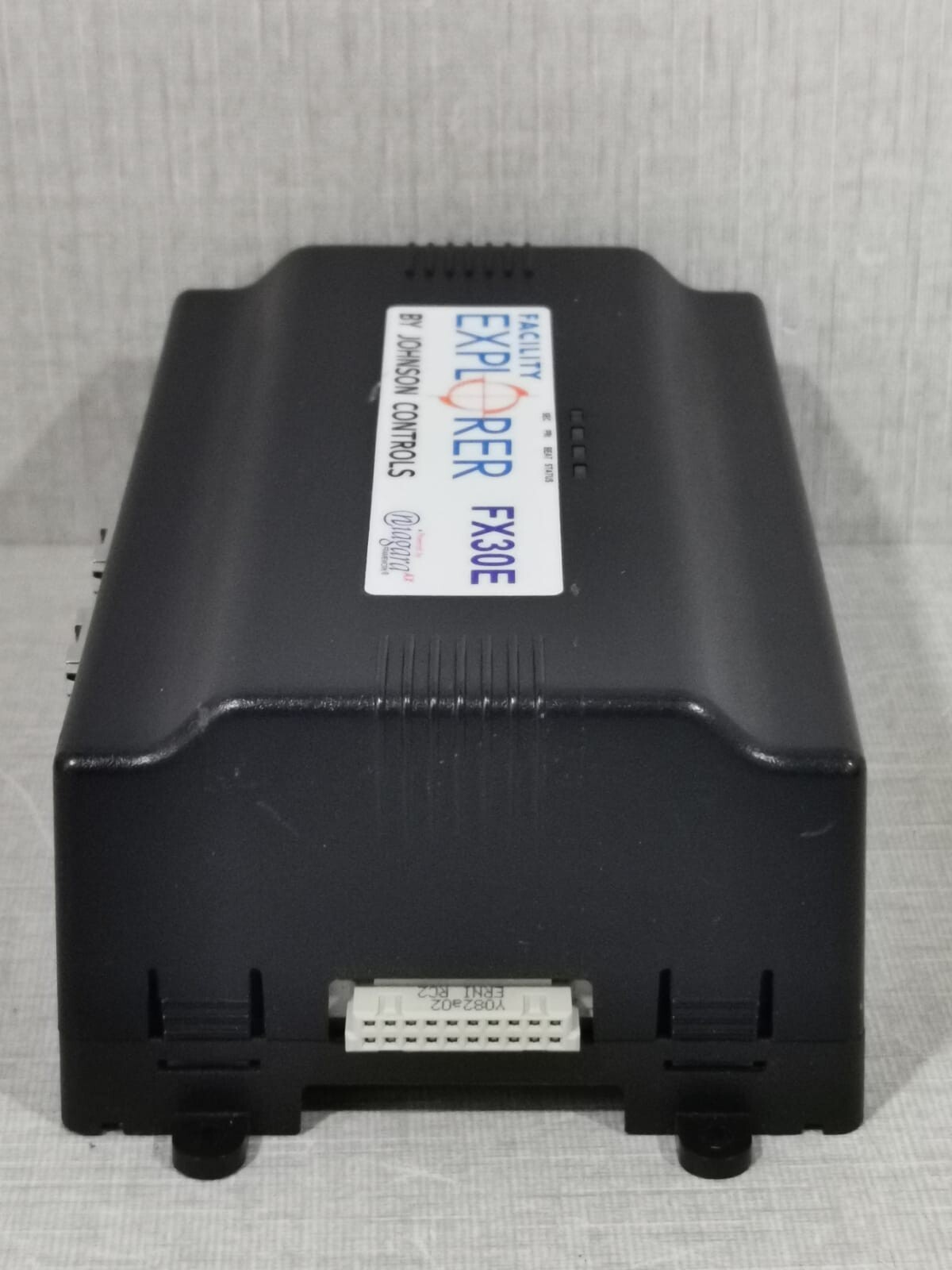 Johnson Controls FX3011E-1 JOHNSON CONTROLS EXPLORER LP-FX3011E-1 FACILITY EXPLORER FX30E N2 BACnet 6