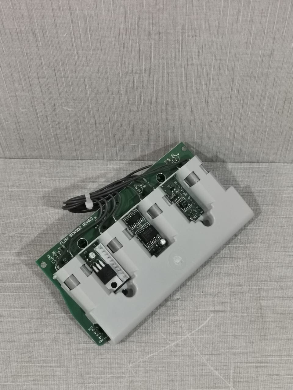 FLOW SENSOR BOARD-01337 FLOW SENSOR PC BOARD 01337-11.PCB 7