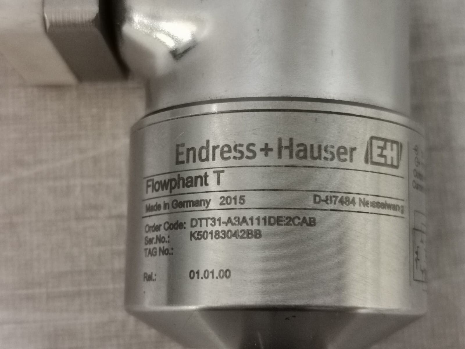 Endress+Hauser DTT31-A3A111DE2CAB ENDRESS + HAUSER FLOWPHANT T DTT31-A3A111DE2CAB FLOW SWITCH 2