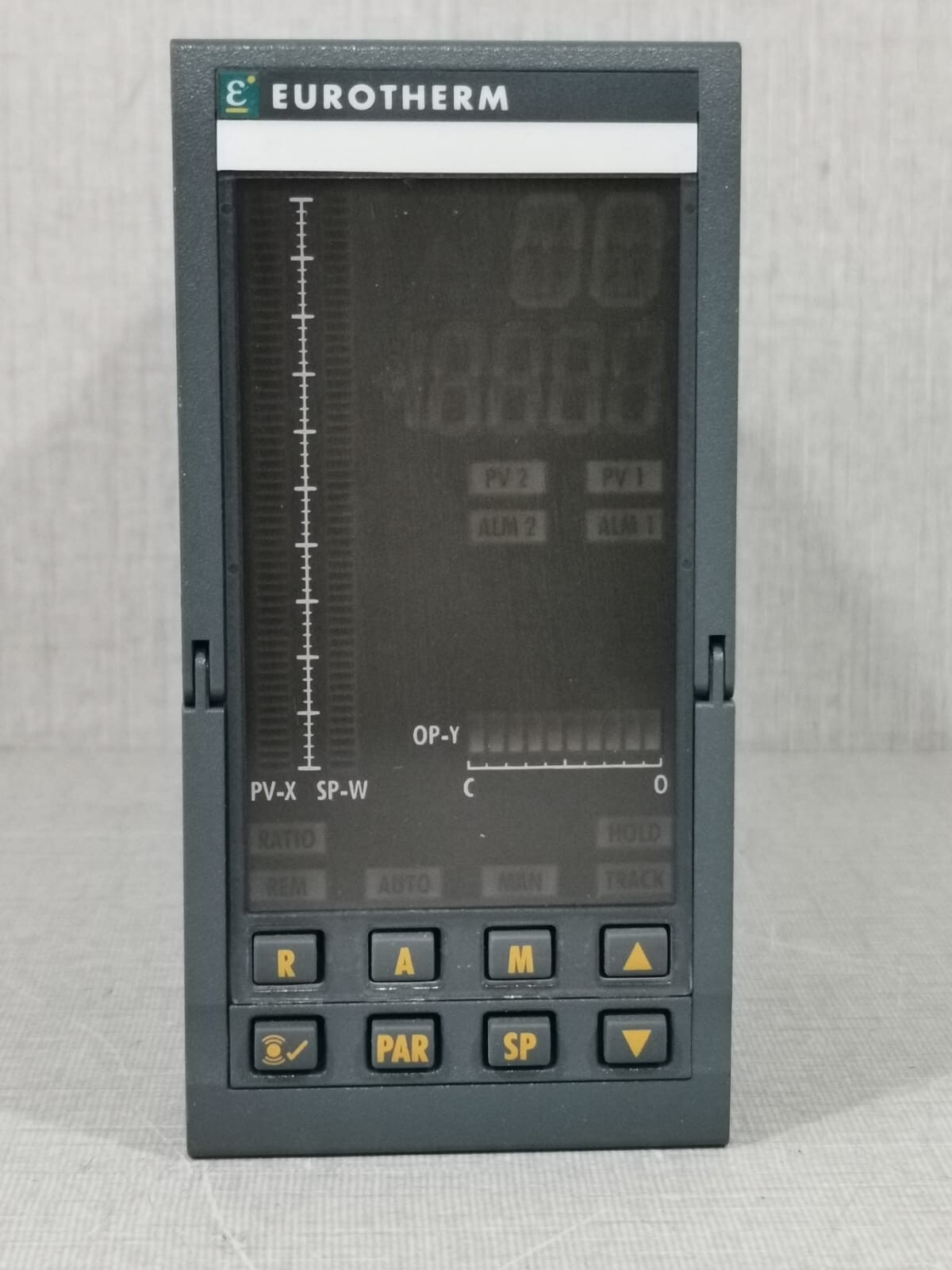EUROTHERM T630/MAINS-T730 EUROTHERM T630/MAINS-T730 Process Controller 3