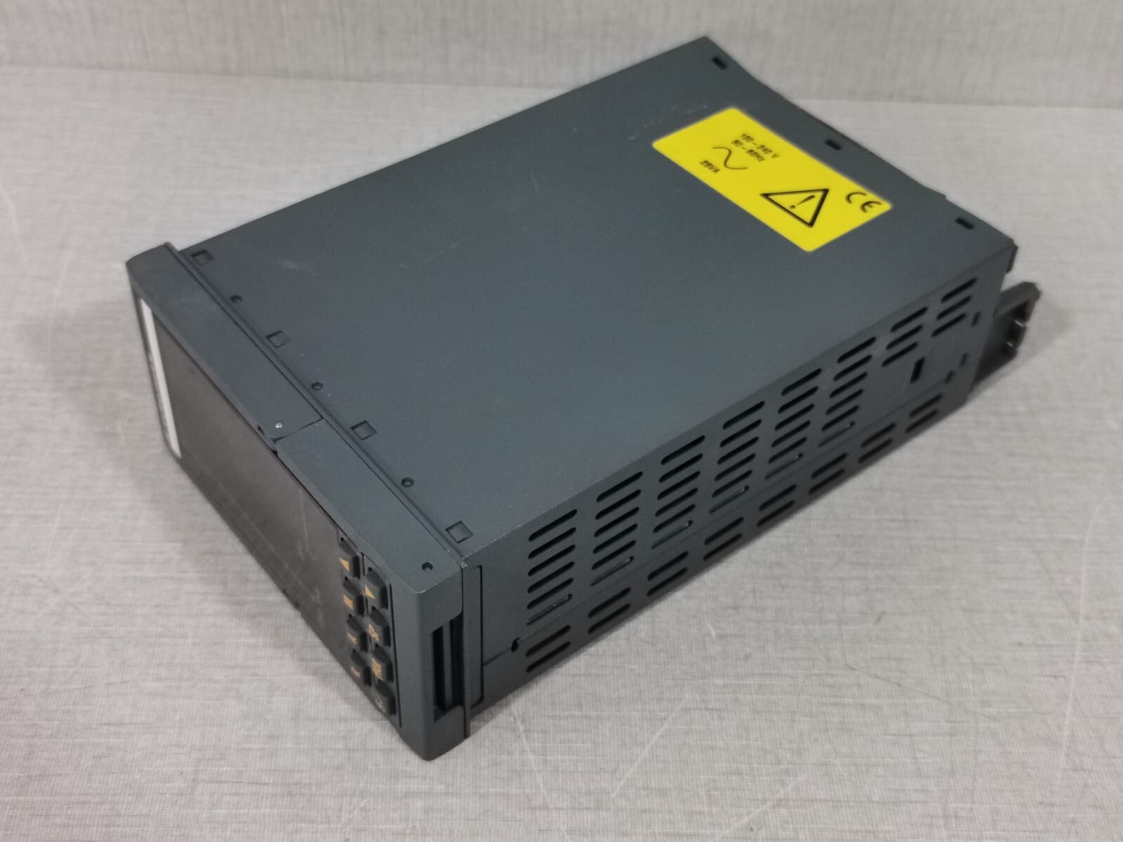 EUROTHERM T630/MAINS-T730 EUROTHERM T630/MAINS-T730 Process Controller 7