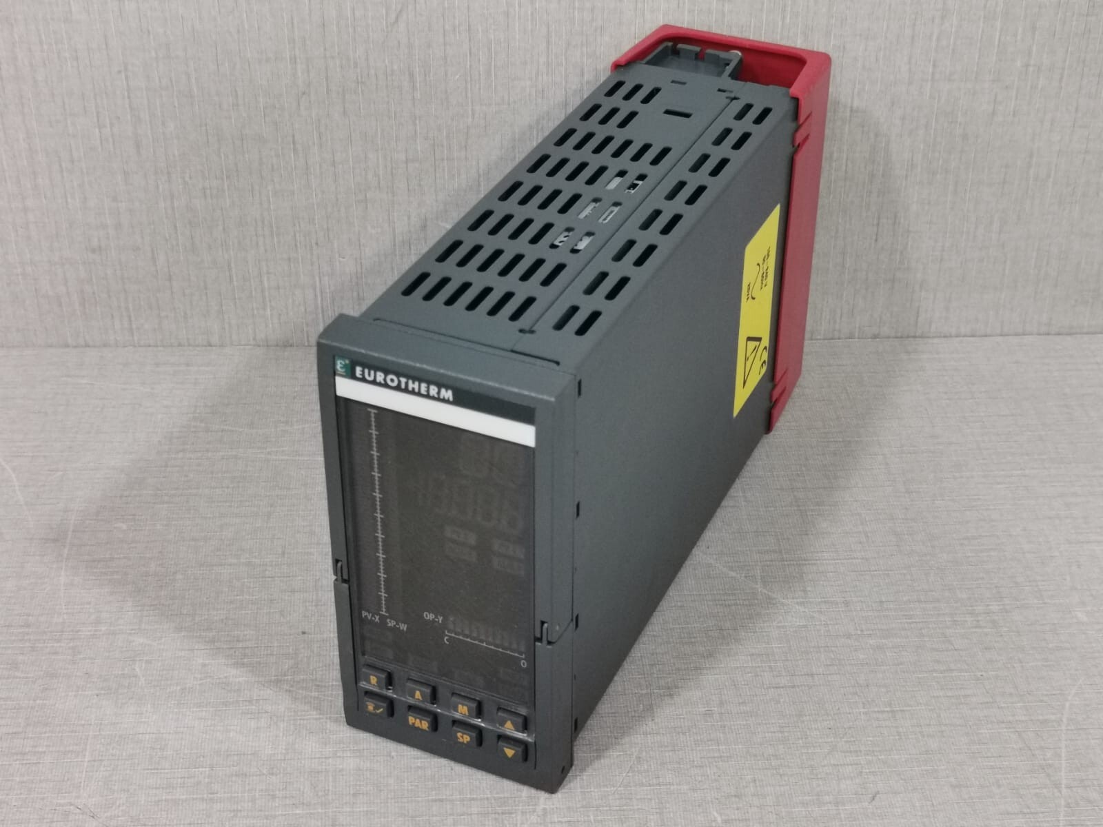 EUROTHERM T630/MAINS/-/-/-/T730 EUROTHERM T630/MAINS/-/-/-/T730 Process Controller 5