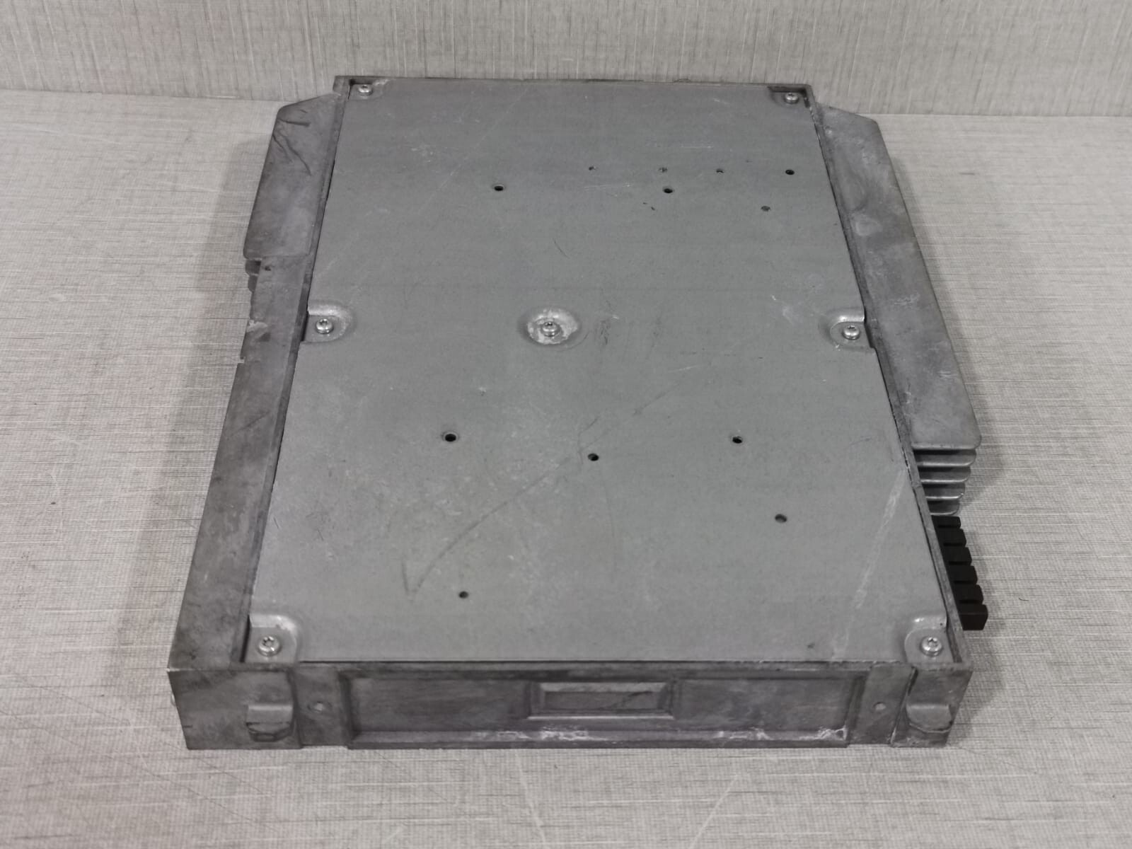 WISI OV76A WISI OV76A Topline HeadEnd DV-S to PAL 950-2150MHz 10