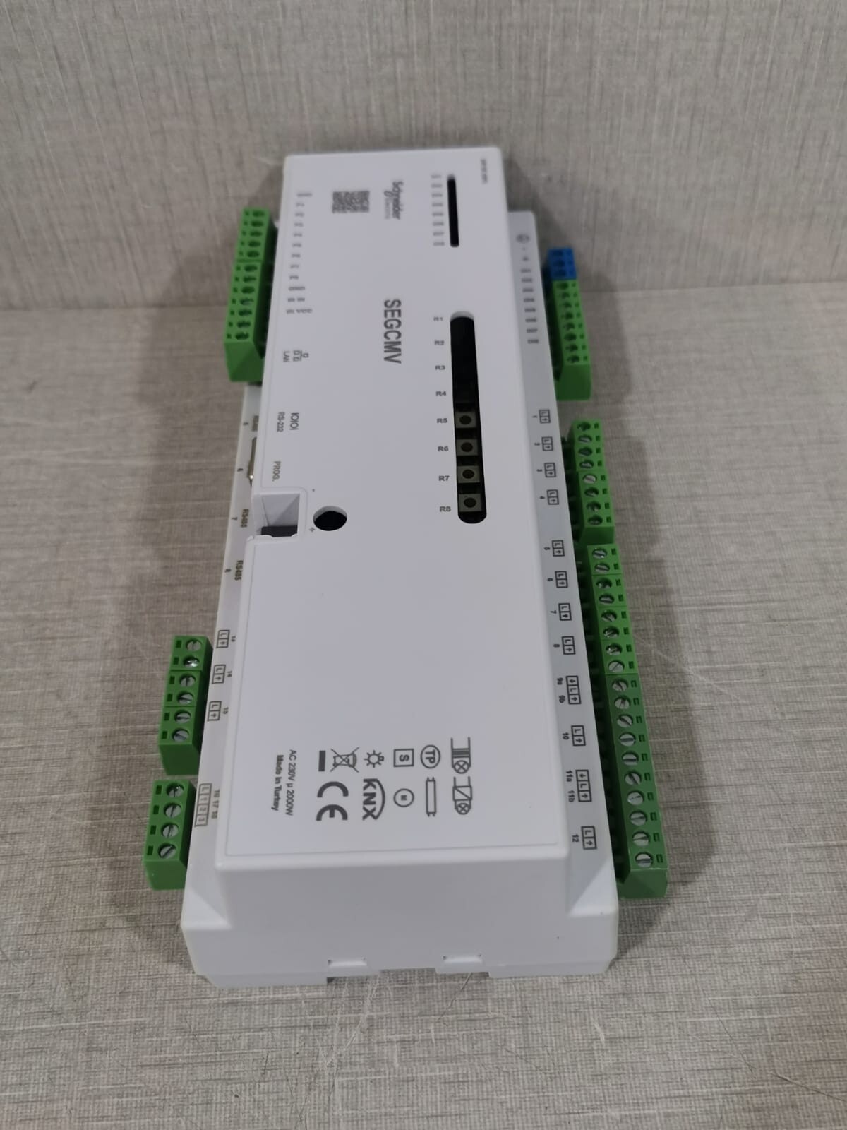 Schneider Electric SEGCMV Schneider Electric SEGCMV Intelligent Motor Control 7