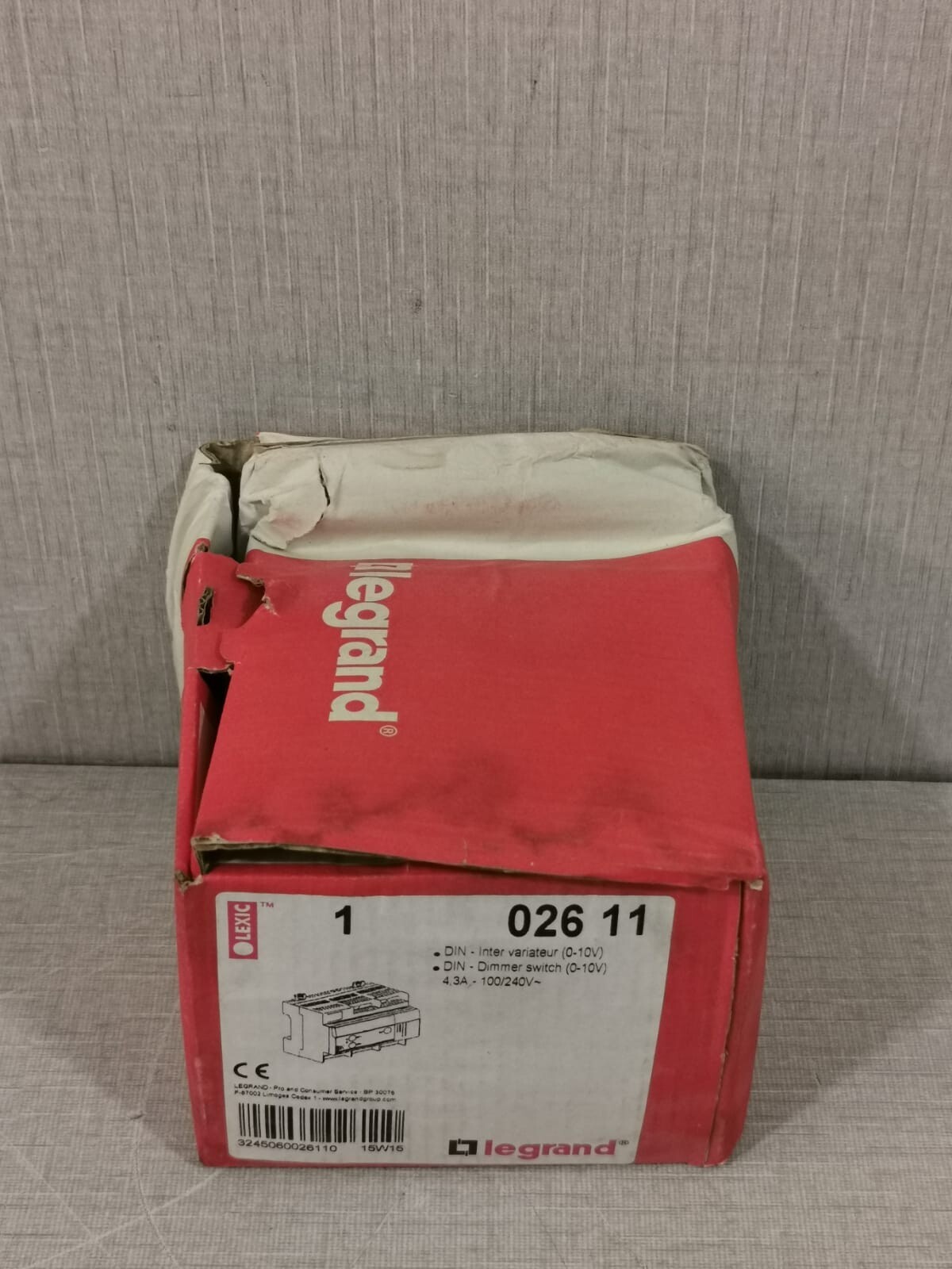 Legrand 026 11 LEGRAND 026 11 DIN- DIMMER SWITCH 4,3A- 10-240V 2
