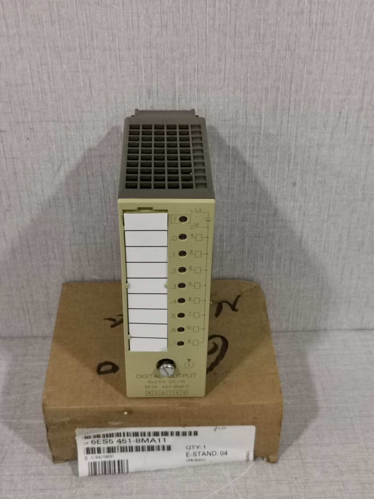 Siemens 451-8MA11 SIEMENS SIMATIC S5 6ES5 451-8MA11 DIGITAL OUTPUT MODULE 2