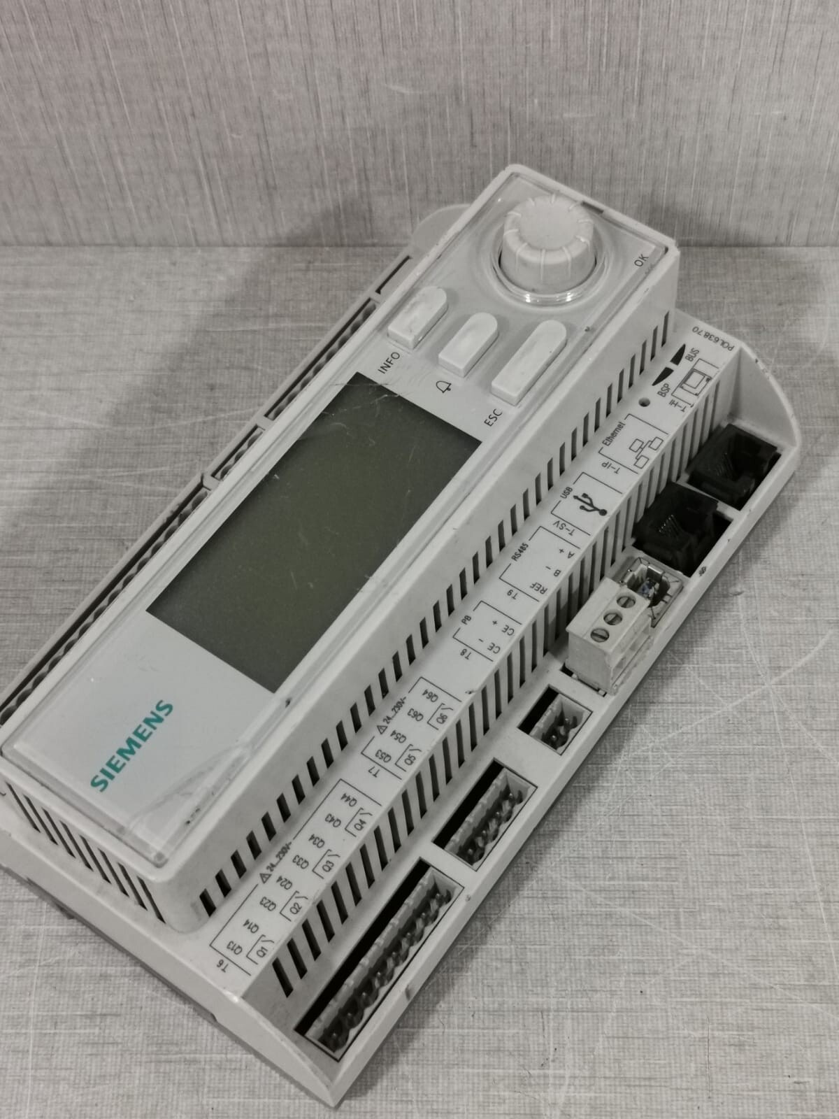 Siemens POL638.70/STD SIEMENS POL638.70/STD CONTROLLER 24VAC/DC 9