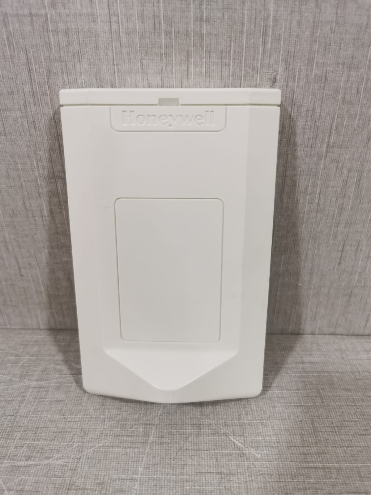 Honeywell H7012B1024 Room Humidity/Temperature Sensor 0-10V