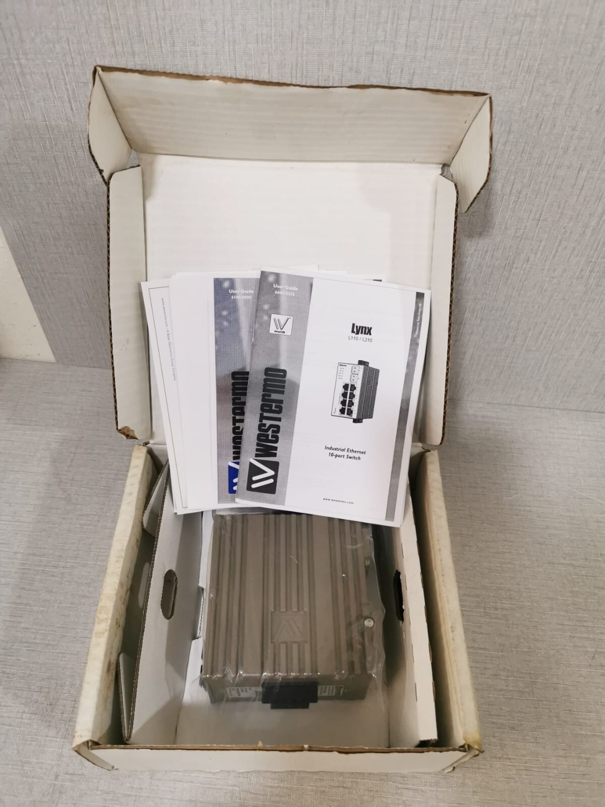 WESTERMO 3643-0105 WESTERMO L210-F2G ETHERNET SWITCH 3643-0105 L210F2G 4