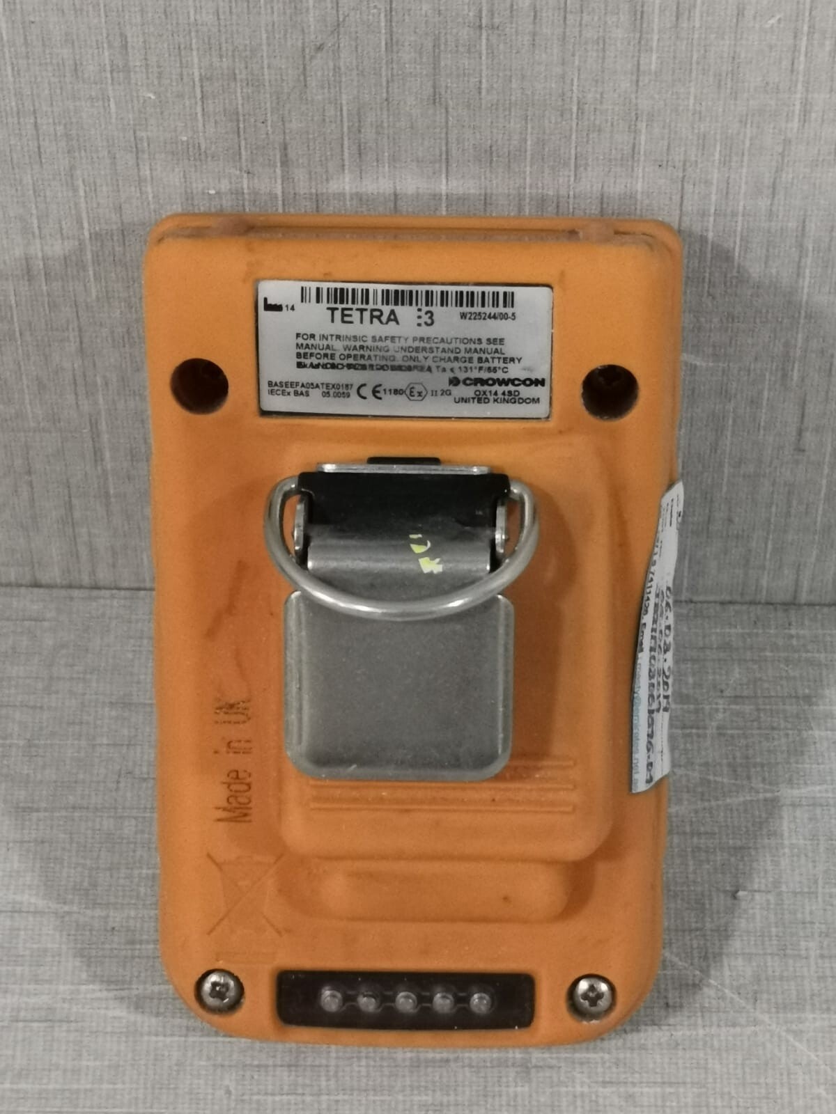 CROWCON TETRA 3 CROWCON TETRA 3 GAS DETECTOR WITH CHARGER 5