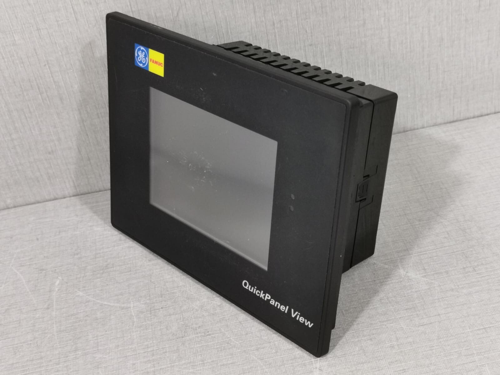 GE Fanuc IC754VCI06STD-BB GE FANUC Model: ES0611 IC754VCI06STD-BB Quick Panel View 4