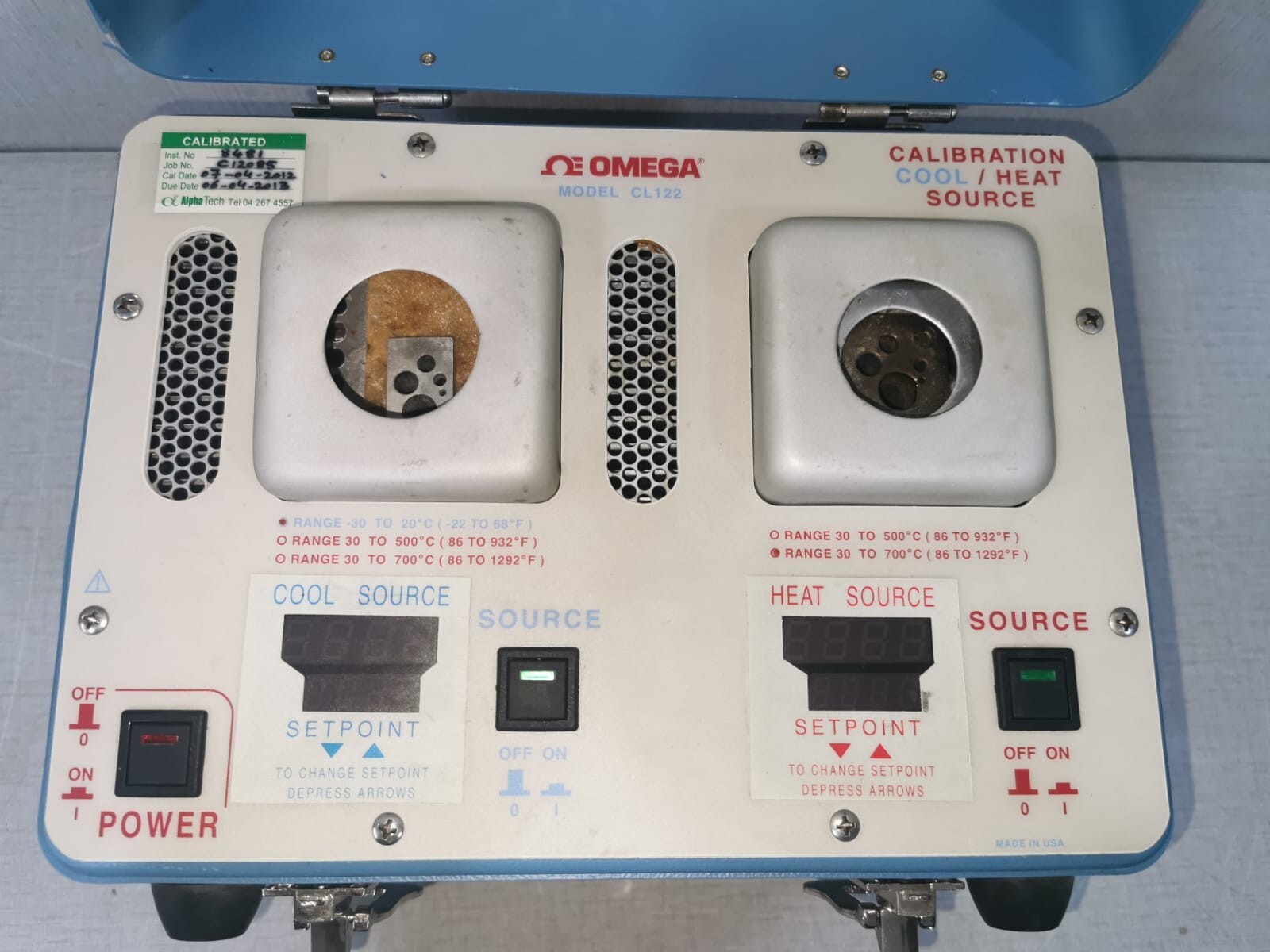 OMEGA CL122 OMEGA Model: CL122 Calibration Cool/Heat Source 5