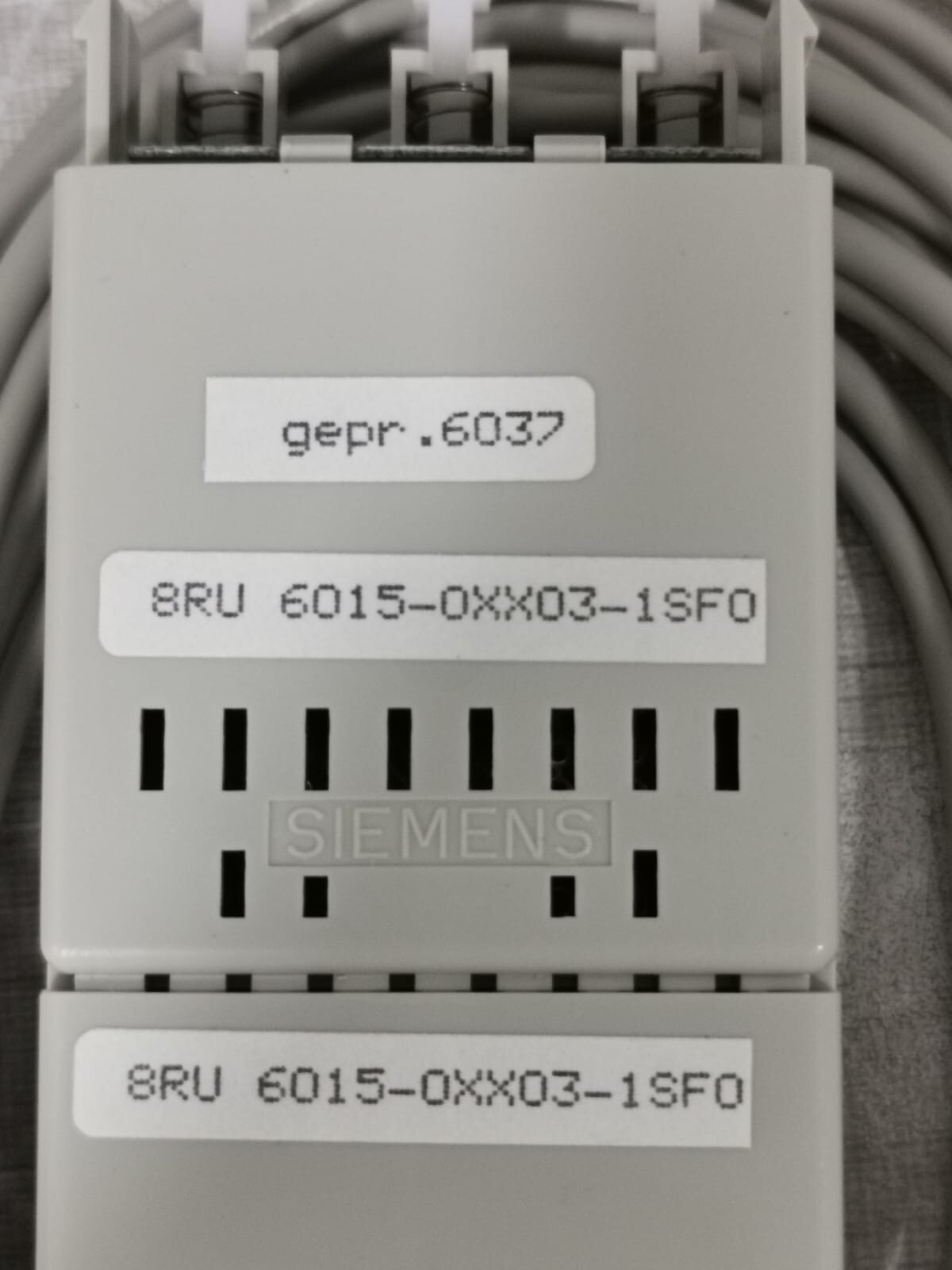 Siemens 6015-0XX03-1SF0 SIEMENS 8RU 6015-0XX03-1SF0 MOSAIK SYSTEM M CONNECTOR 3