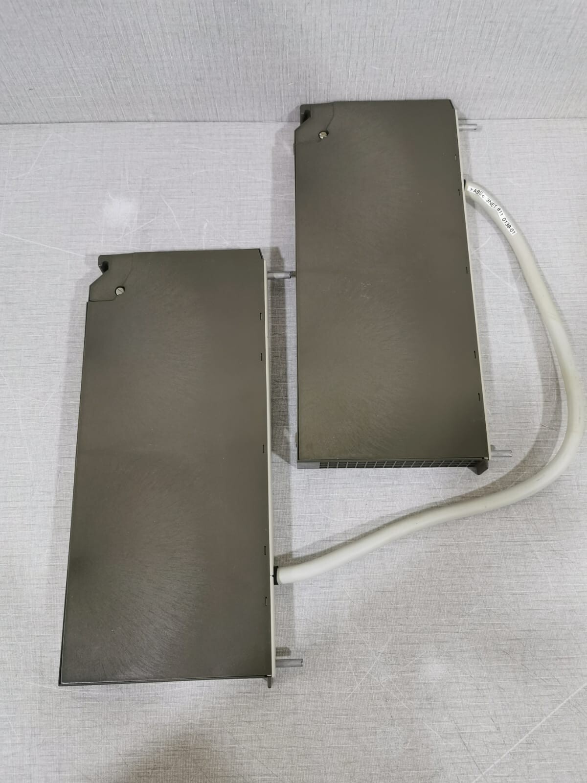 Siemens 305-7LA11 Siemens Simatic S5 Interface Module 6ES5 305-7LA11 IM 305 7
