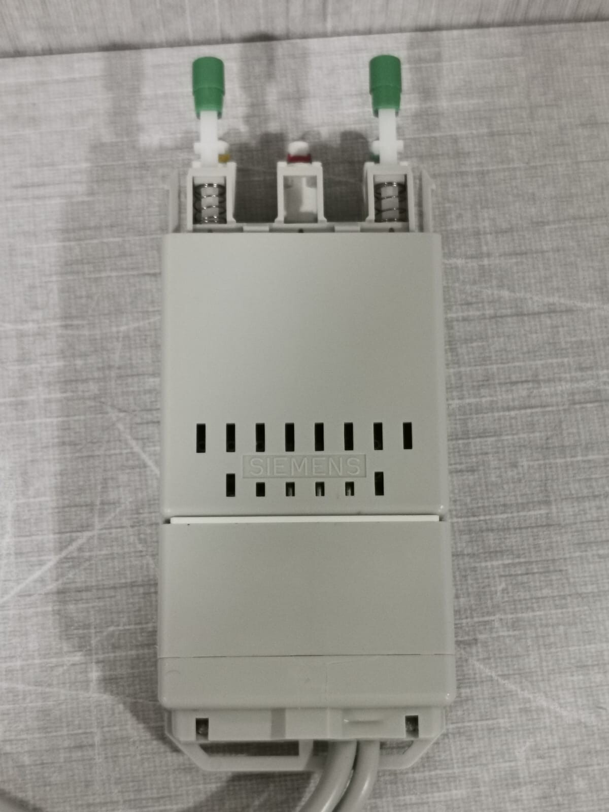 Siemens 6901-2XX04-1SF0 SIEMENS 8RU 6901-2XX04-1SF0 MOSAIK SYSTEM M CONNECTOR 5