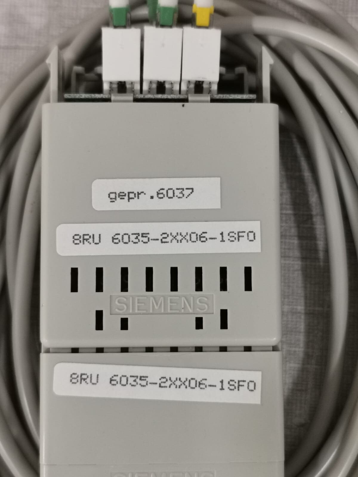 Siemens 6035-2XX06-1SF0 SIEMENS 8RU 6035-2XX06-1SF0 MOSAIK SYSTEM M CONNECTOR 4
