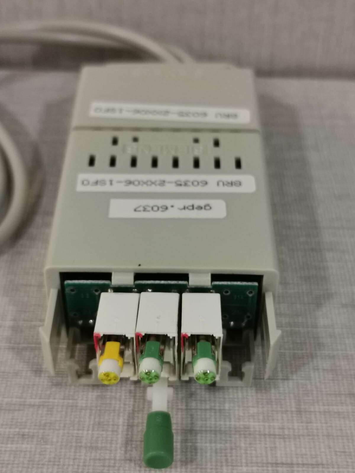 Siemens 6035-2XX06-1SF0 SIEMENS 8RU 6035-2XX06-1SF0 MOSAIK SYSTEM M CONNECTOR 5