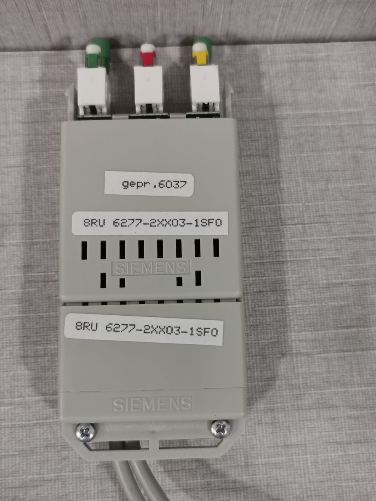 Siemens 6277-2XX03-1SF0 SIEMENS 8RU 6277-2XX03-1SF0 MOSAIK SYSTEM M CONNECTOR 3
