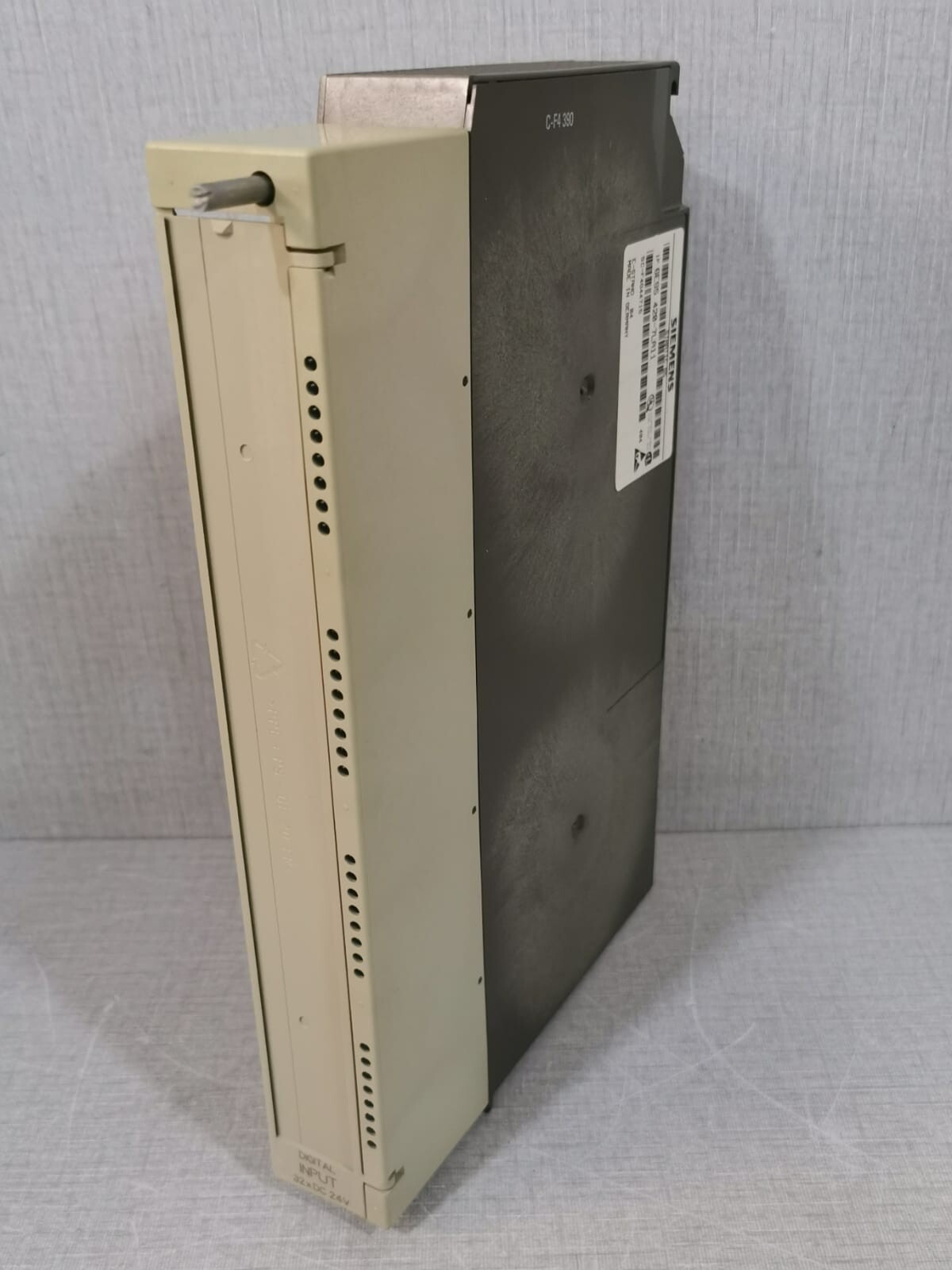 Siemens 6ES5-420-7LA11 Siemens Simatic S5 6ES5-420-7LA11 Simatic S5 Digital Input Module 32xDC 24V 7