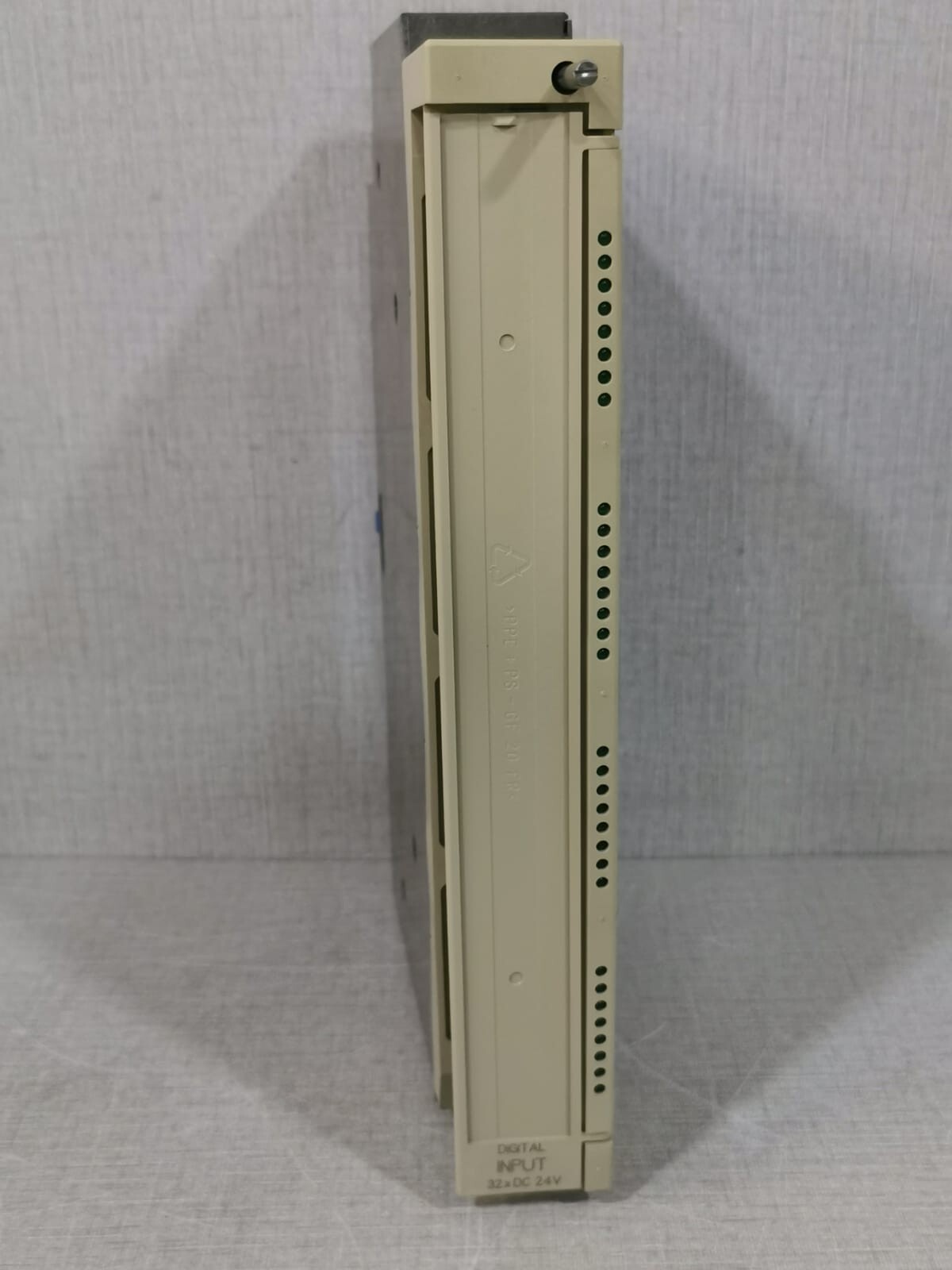 Siemens 6ES5-420-7LA11 Siemens Simatic S5 6ES5-420-7LA11 Simatic S5 Digital Input Module 32xDC 24V 8