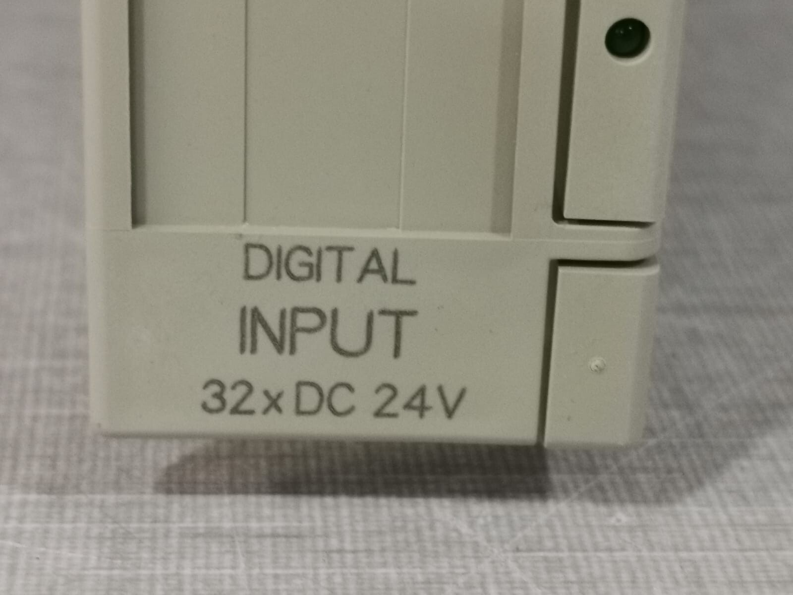 Siemens 6ES5-420-7LA11 Siemens Simatic S5 6ES5-420-7LA11 Simatic S5 Digital Input Module 32xDC 24V 9