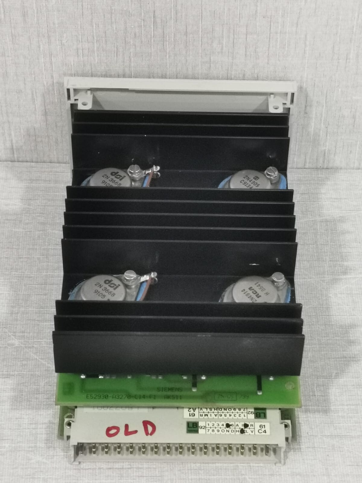 Siemens AKS11-4/ 6FQ1237-4AE SIEMENS AKS11-4/ 6FQ1237-4AE VERSA ISKAMATIC A MODULE 9