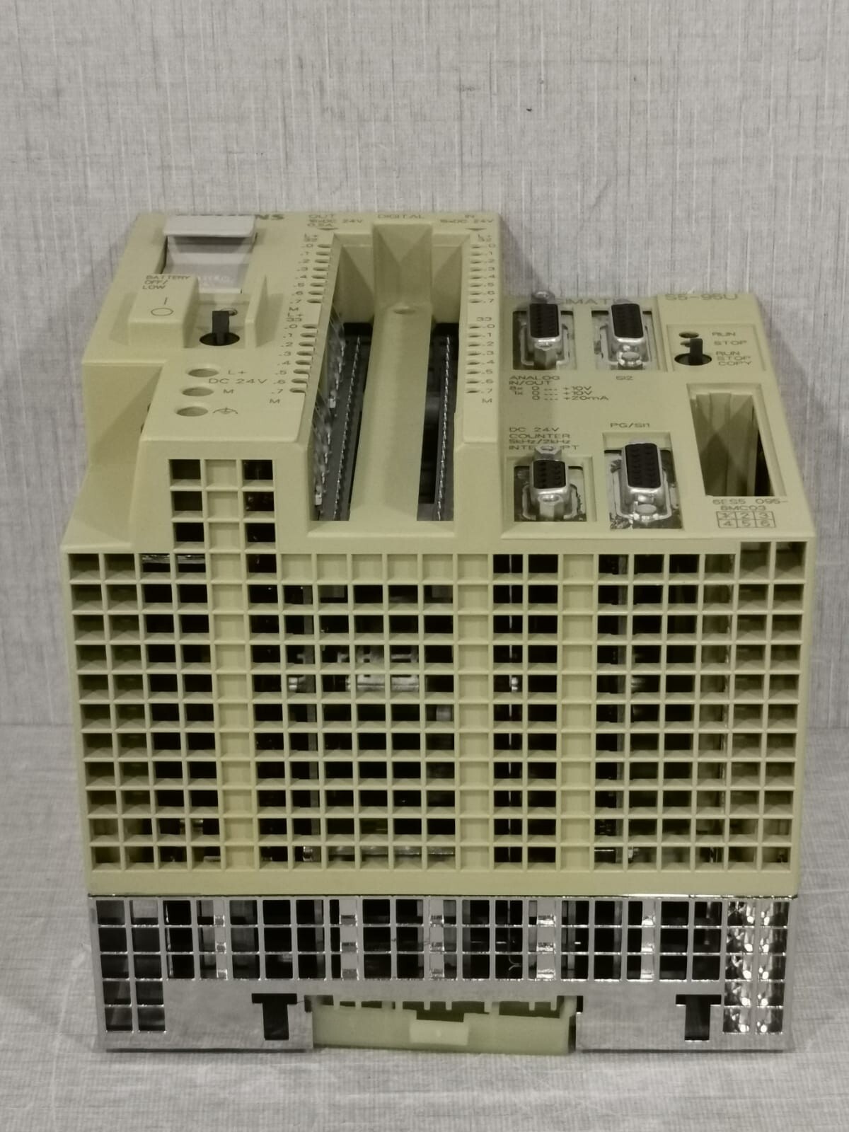 Siemens 095-8MC03 SIEMENS 6ES5 095-8MC03 SIMATIC S5 COMPACT PLC 8