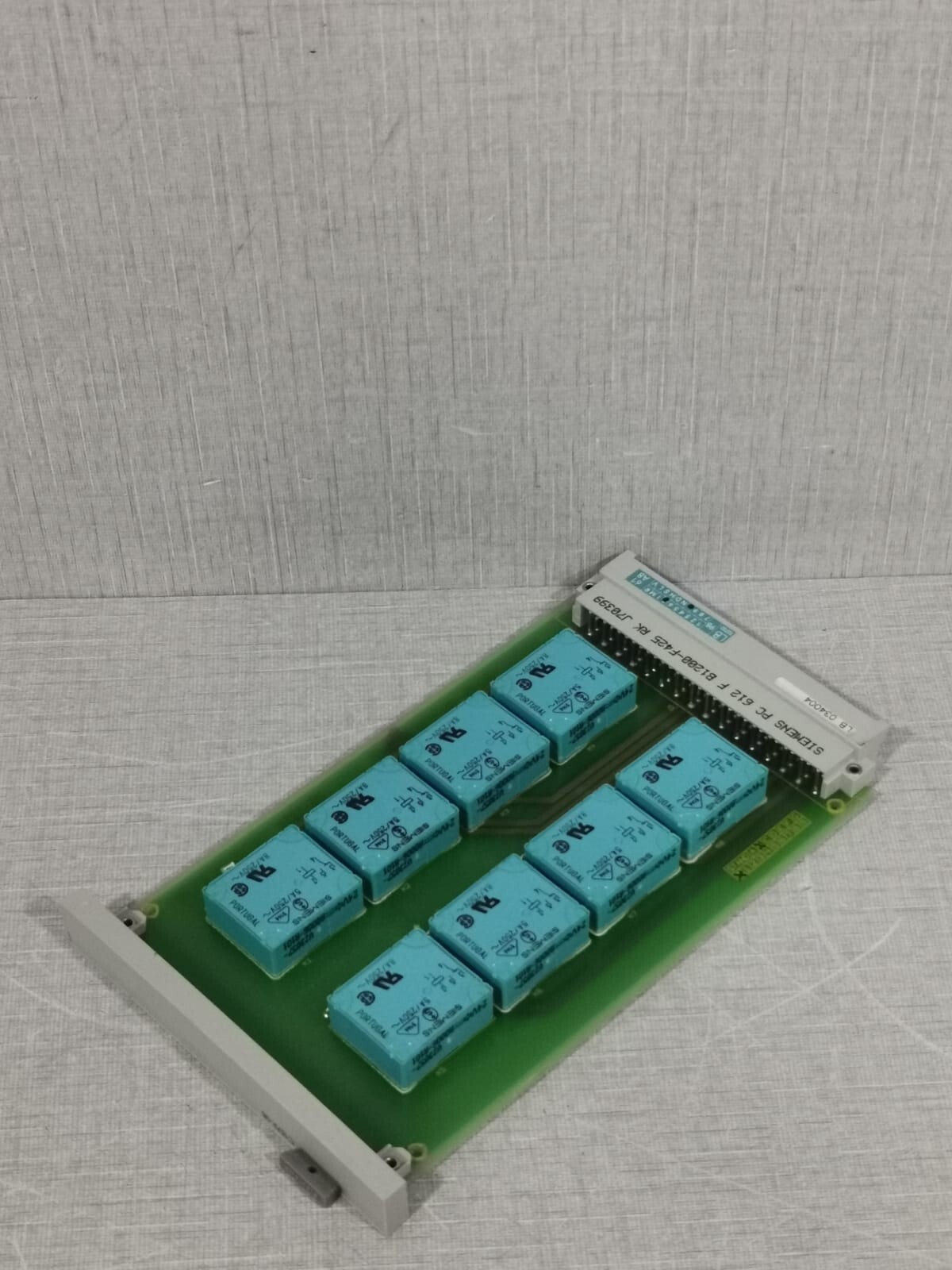 Siemens C1379-0B SIEMENS C1379-0B RELAY MODULE 8