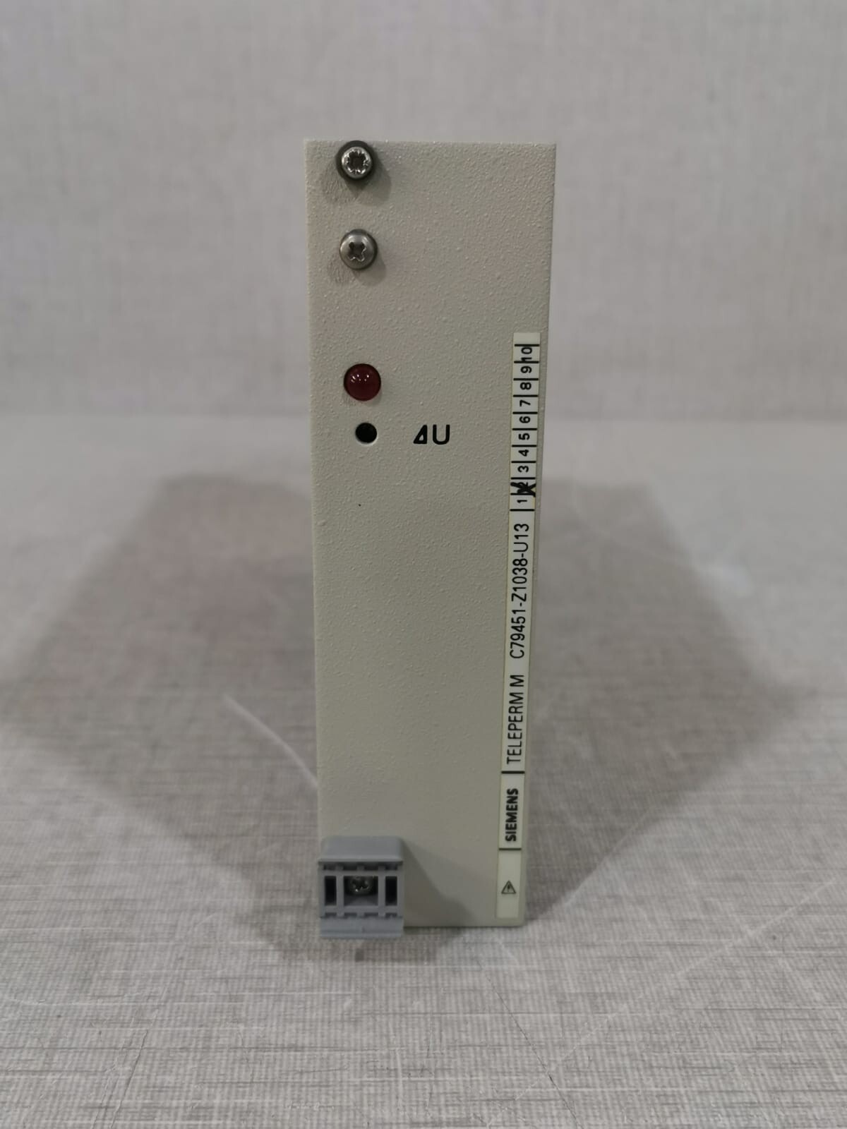 Siemens C79451-Z1038-U13 SIEMENS C79451-Z1038-U13 Teleperm M Power Supply Module 2