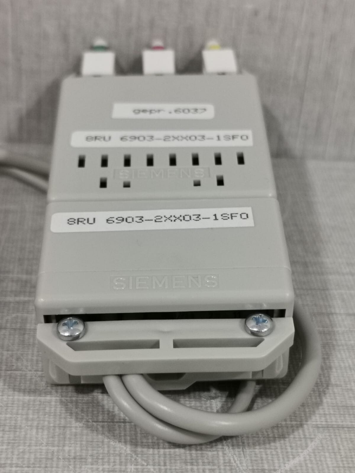 Siemens 6903-2XX03-1SF0 SIEMENS 8RU 6903-2XX03-1SF0 MOSAIK SYSTEM M CONNECTOR 5