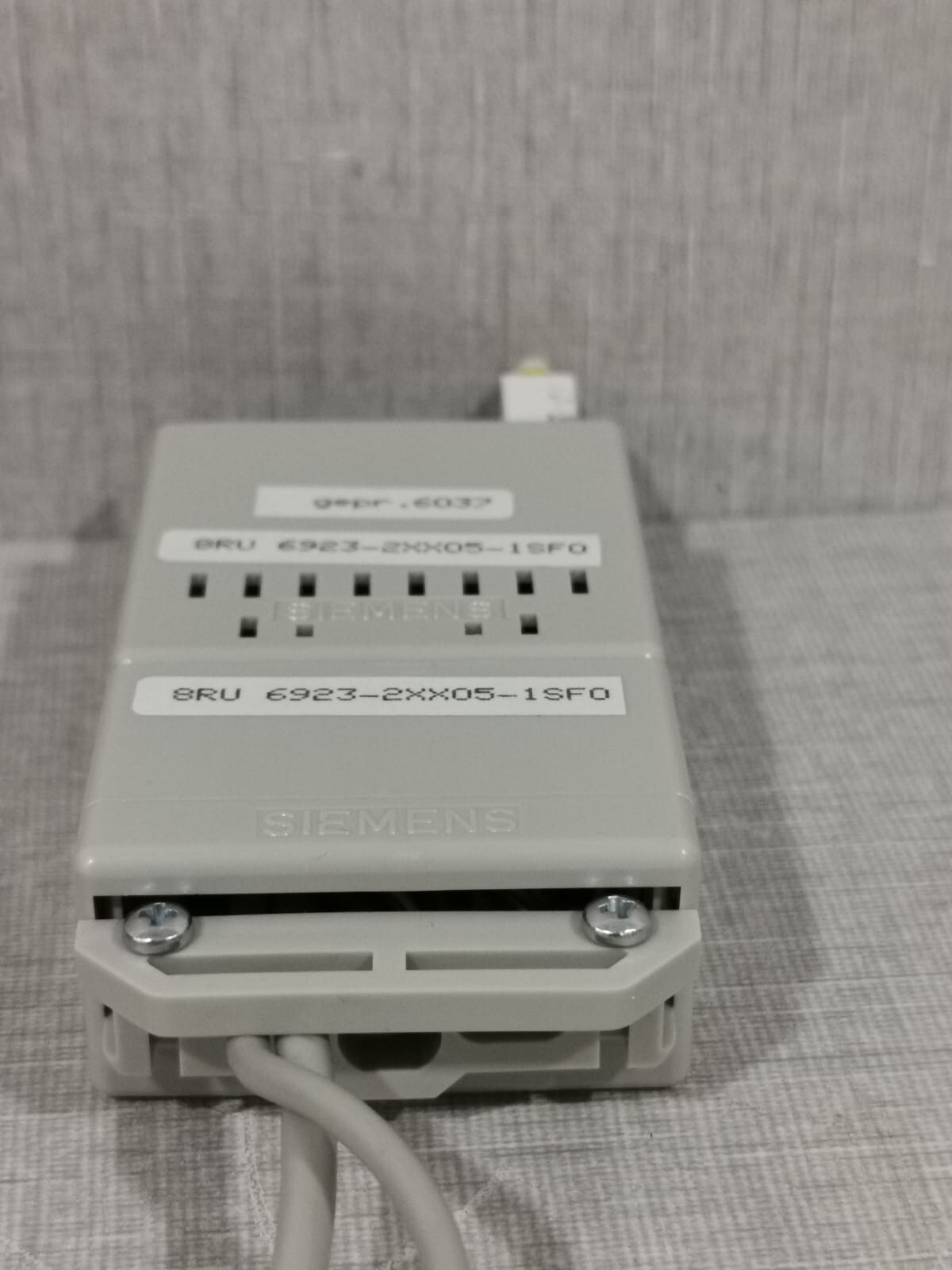 Siemens 6923-2XX05-1SF0 SIEMENS 8RU 6923-2XX05-1SF0 MOSAIK SYSTEM M CONNECTOR 5