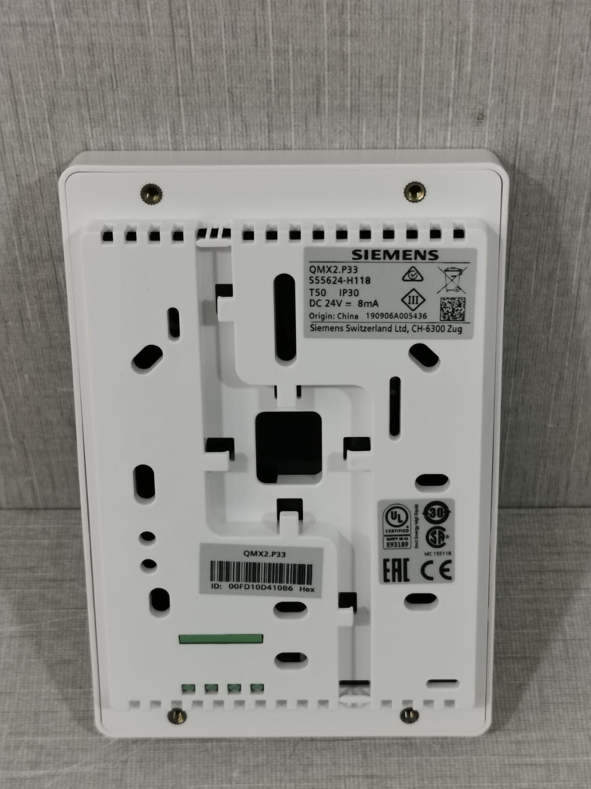 Siemens QMX2.P33 SIEMENS QMX2.P33 ROOM TEMPERATURE CONTROL UNIT 8