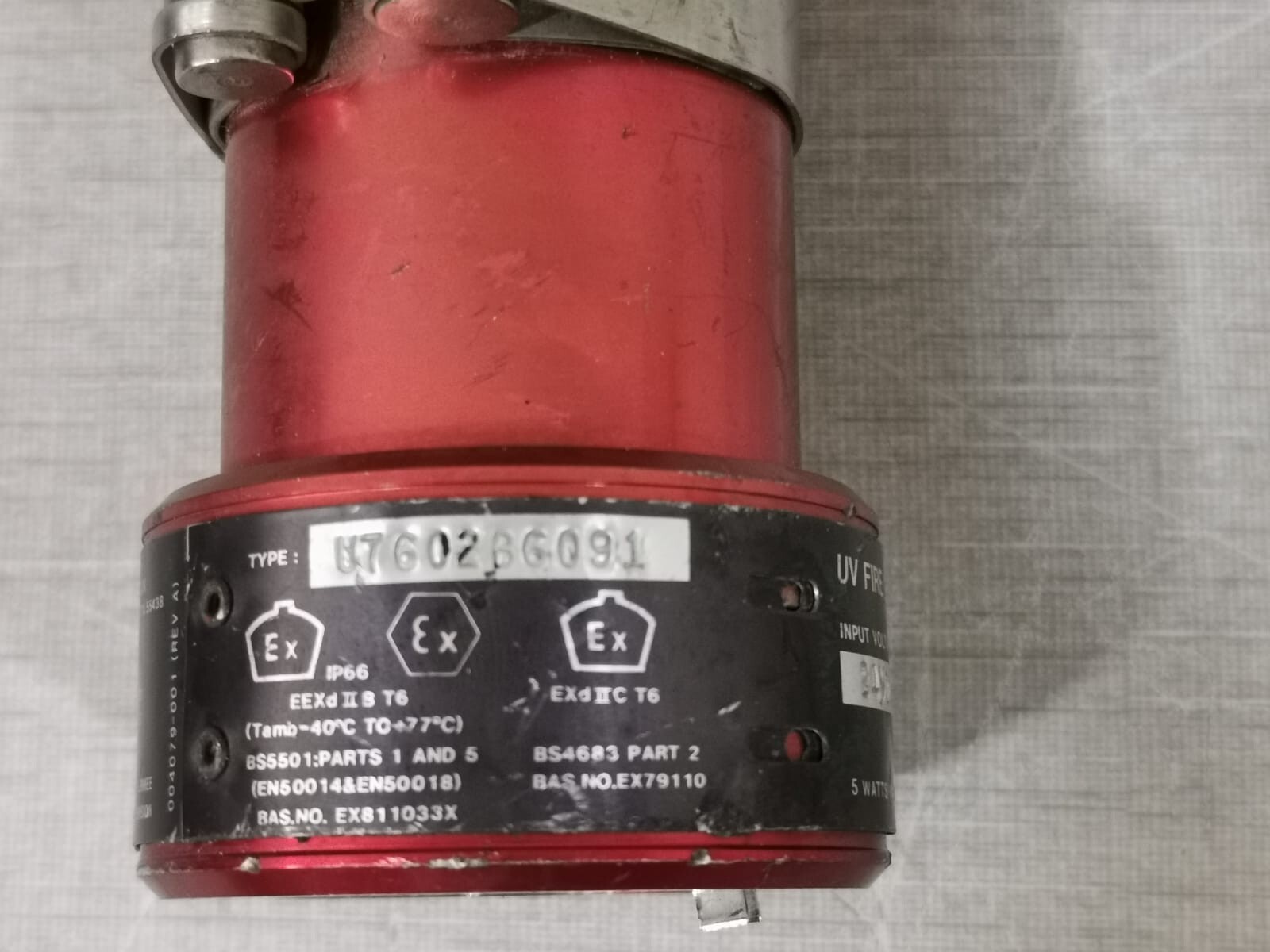DET-TRONICS U7602B6091 DET-TRONICS U7602B6091 24VDC UV FIRE DETECTOR/CONTROLLER 3